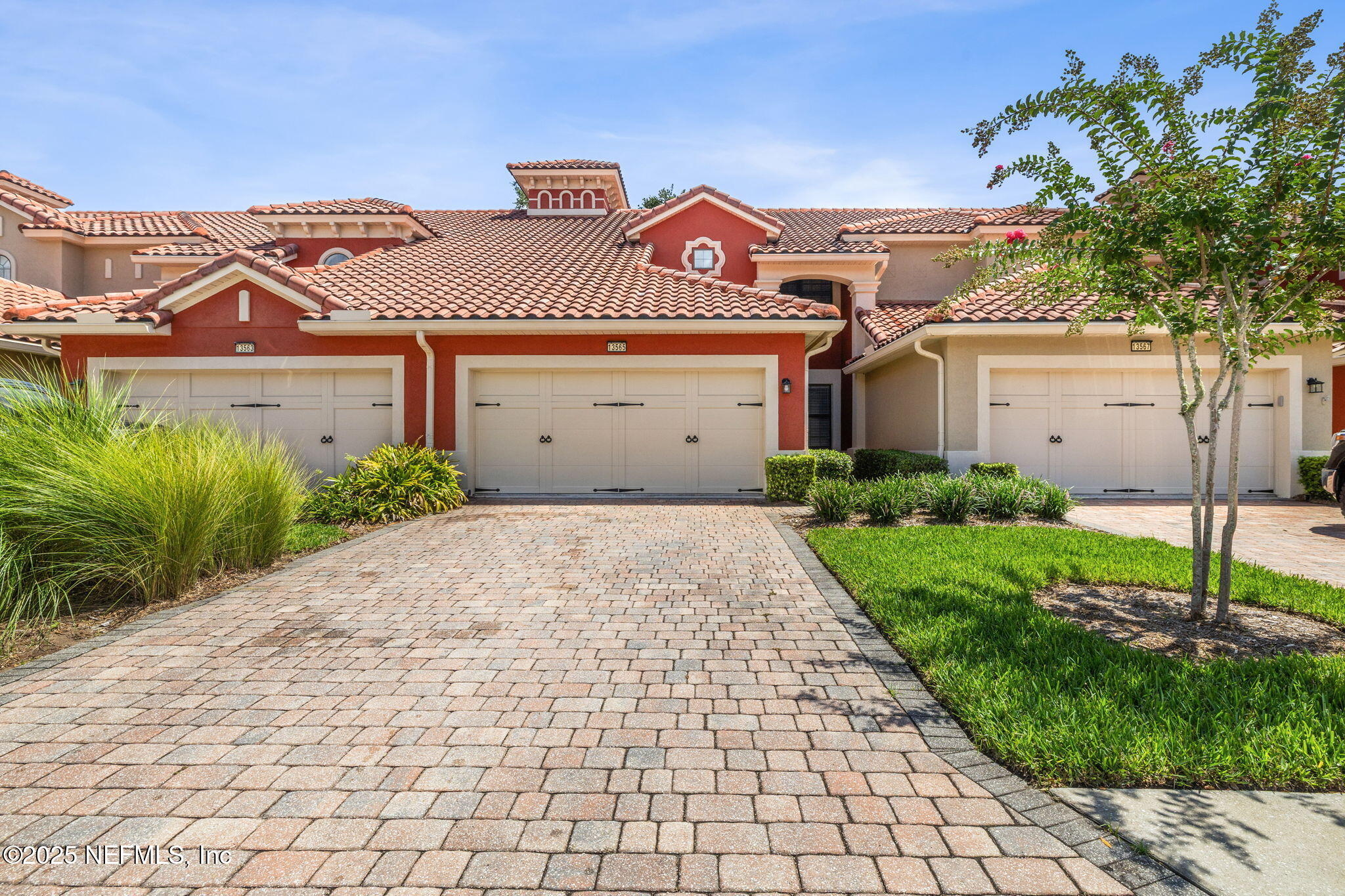 13565 ISLA VISTA Drive