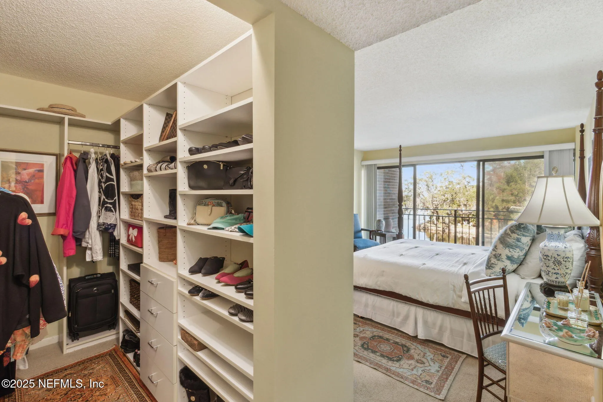 Jacksonville, Florida 32217, United States, 3 Bedrooms Bedrooms, ,2 BathroomsBathrooms,Residential,Pending,9322