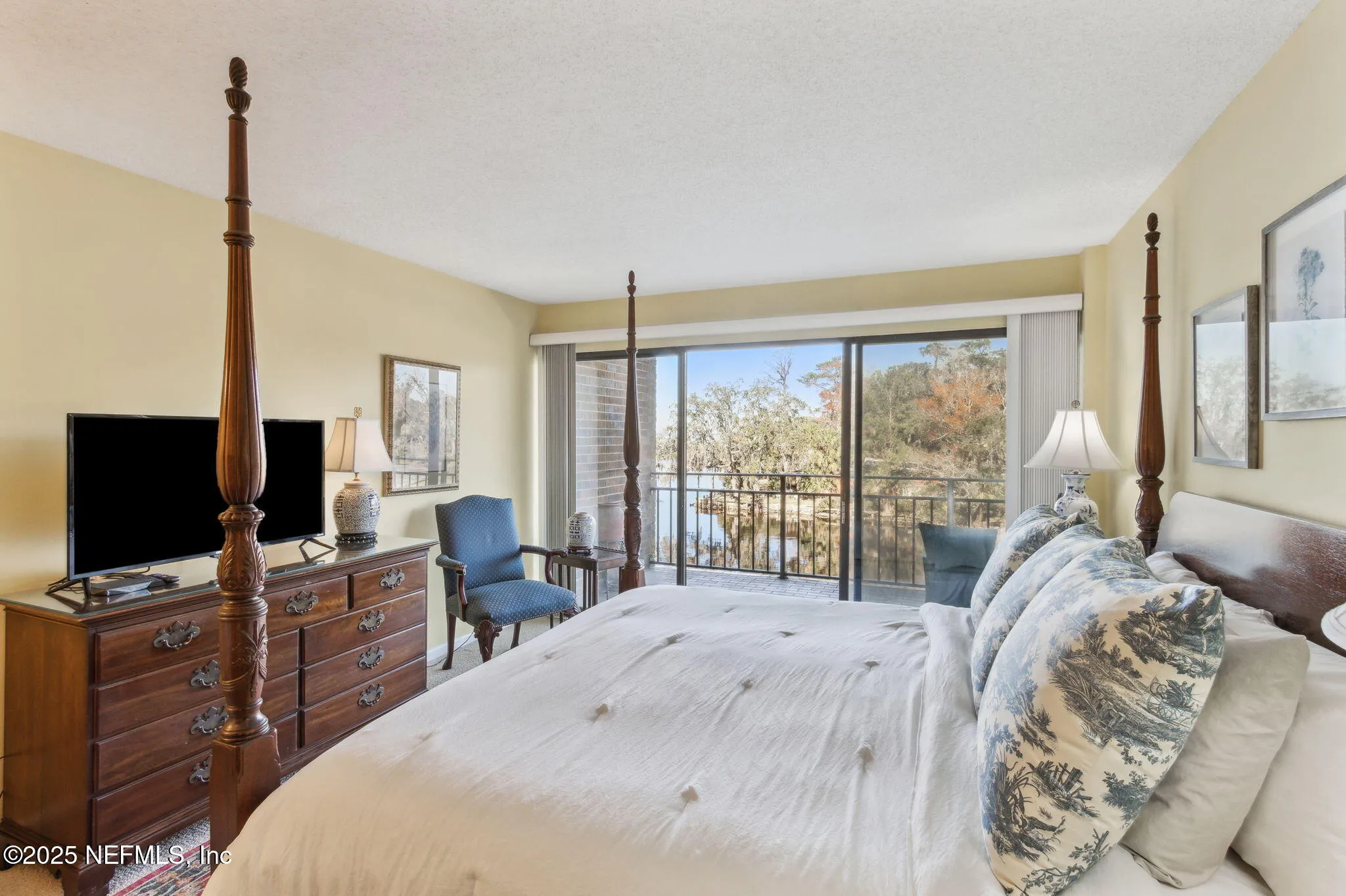 Jacksonville, Florida 32217, United States, 3 Bedrooms Bedrooms, ,2 BathroomsBathrooms,Residential,Pending,9322