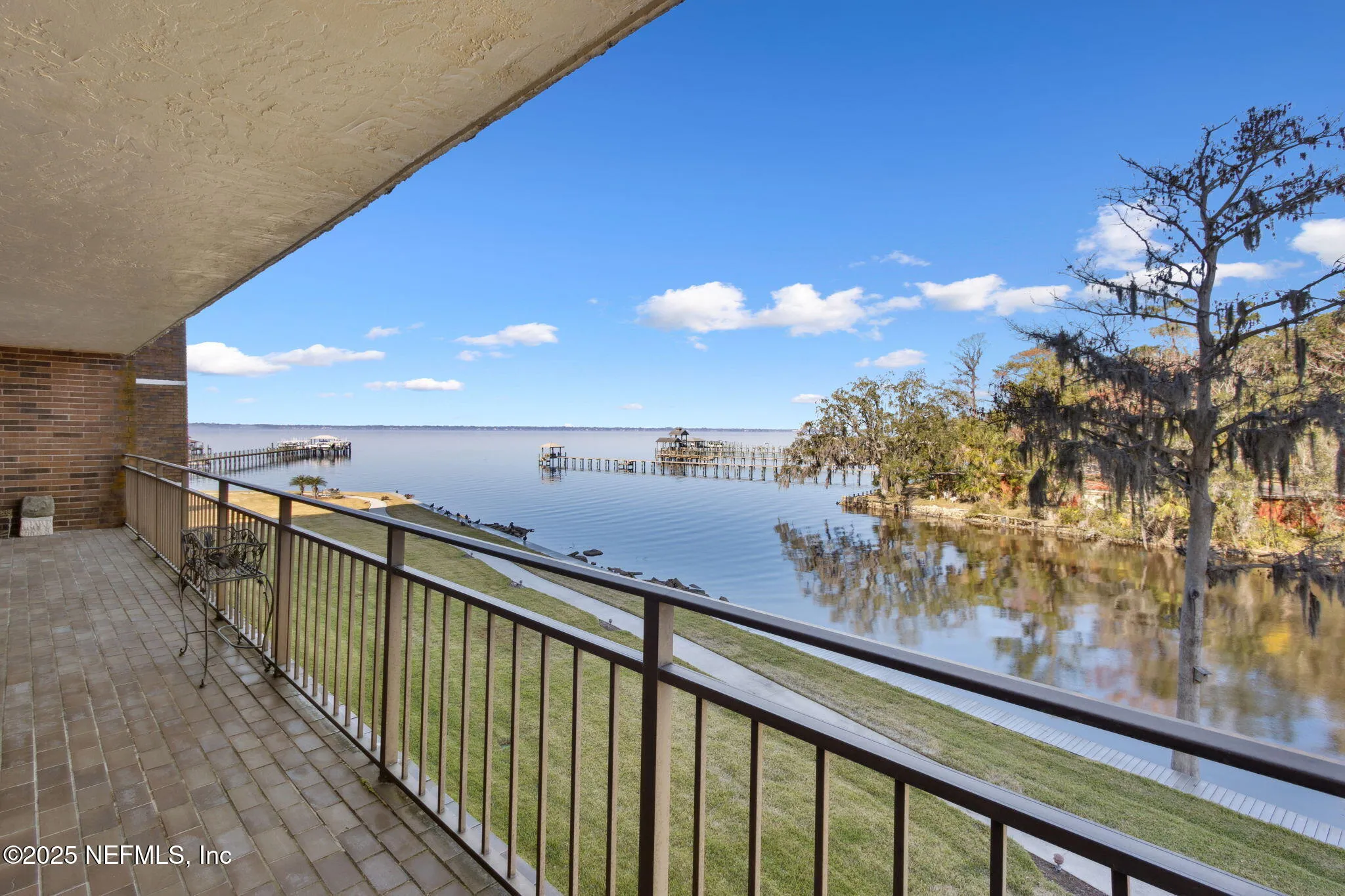 Jacksonville, Florida 32217, United States, 3 Bedrooms Bedrooms, ,2 BathroomsBathrooms,Residential,Pending,9322