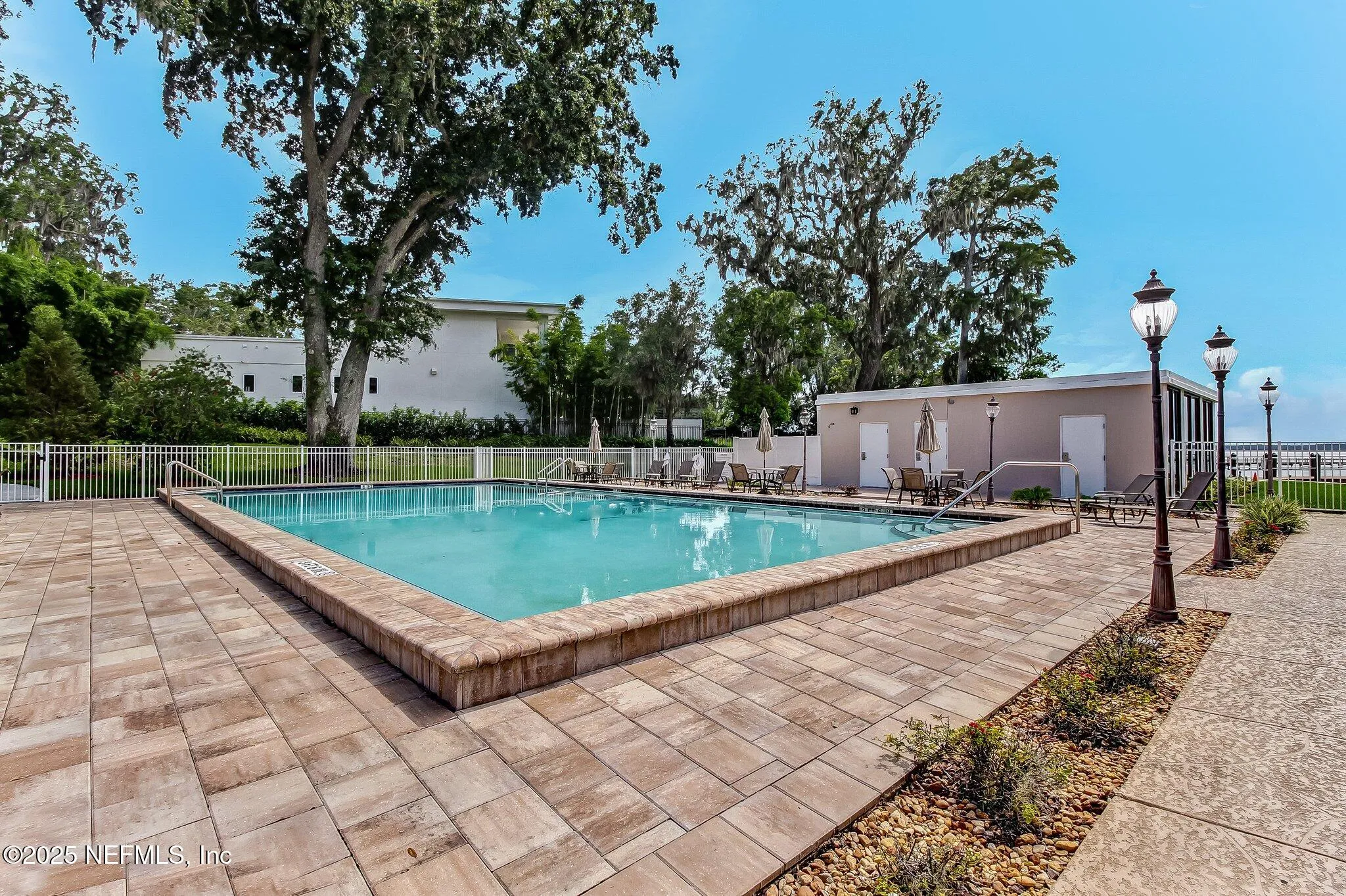 Jacksonville, Florida 32217, United States, 3 Bedrooms Bedrooms, ,2 BathroomsBathrooms,Residential,Pending,9322