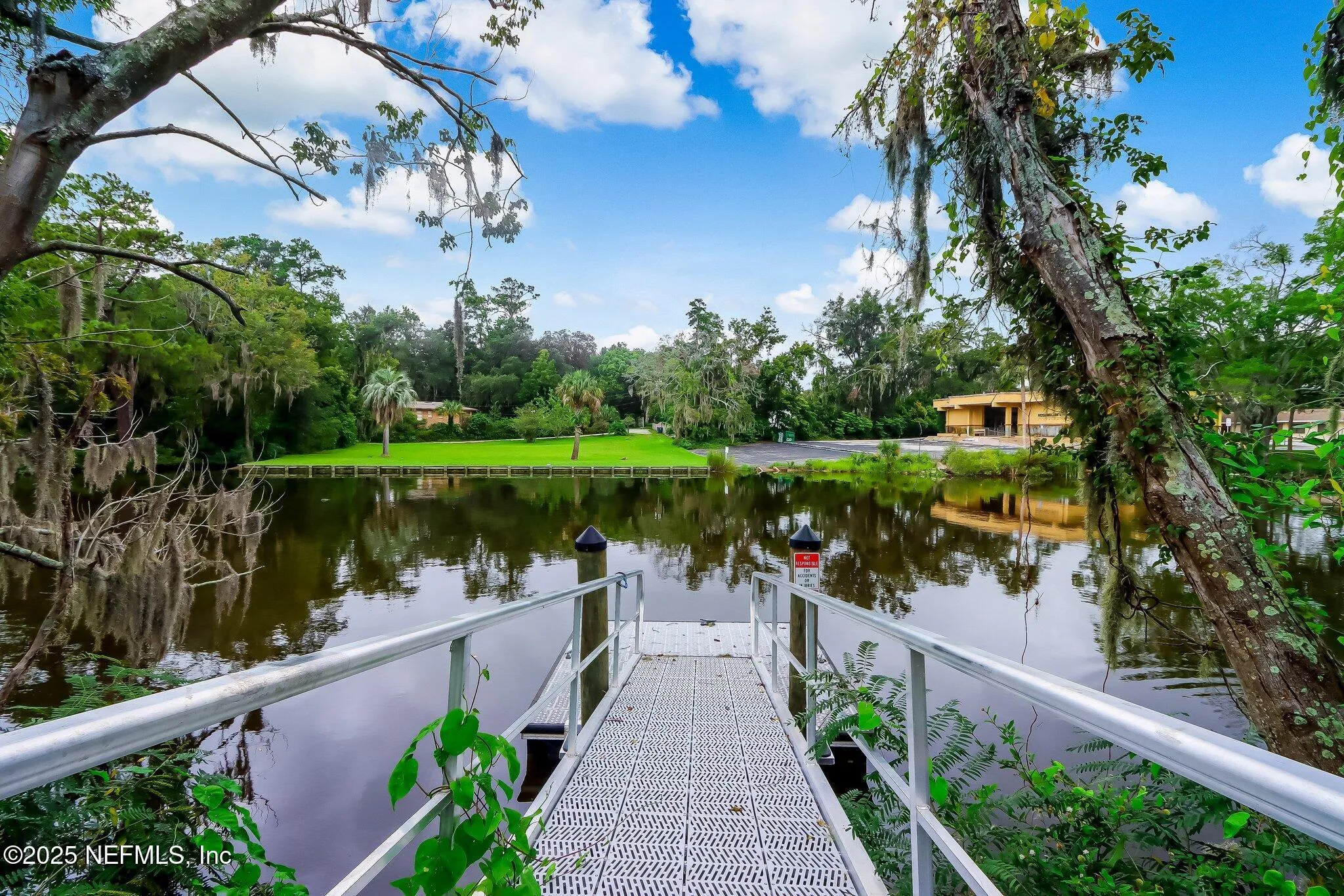 Jacksonville, Florida 32217, United States, 3 Bedrooms Bedrooms, ,2 BathroomsBathrooms,Residential,Pending,9322