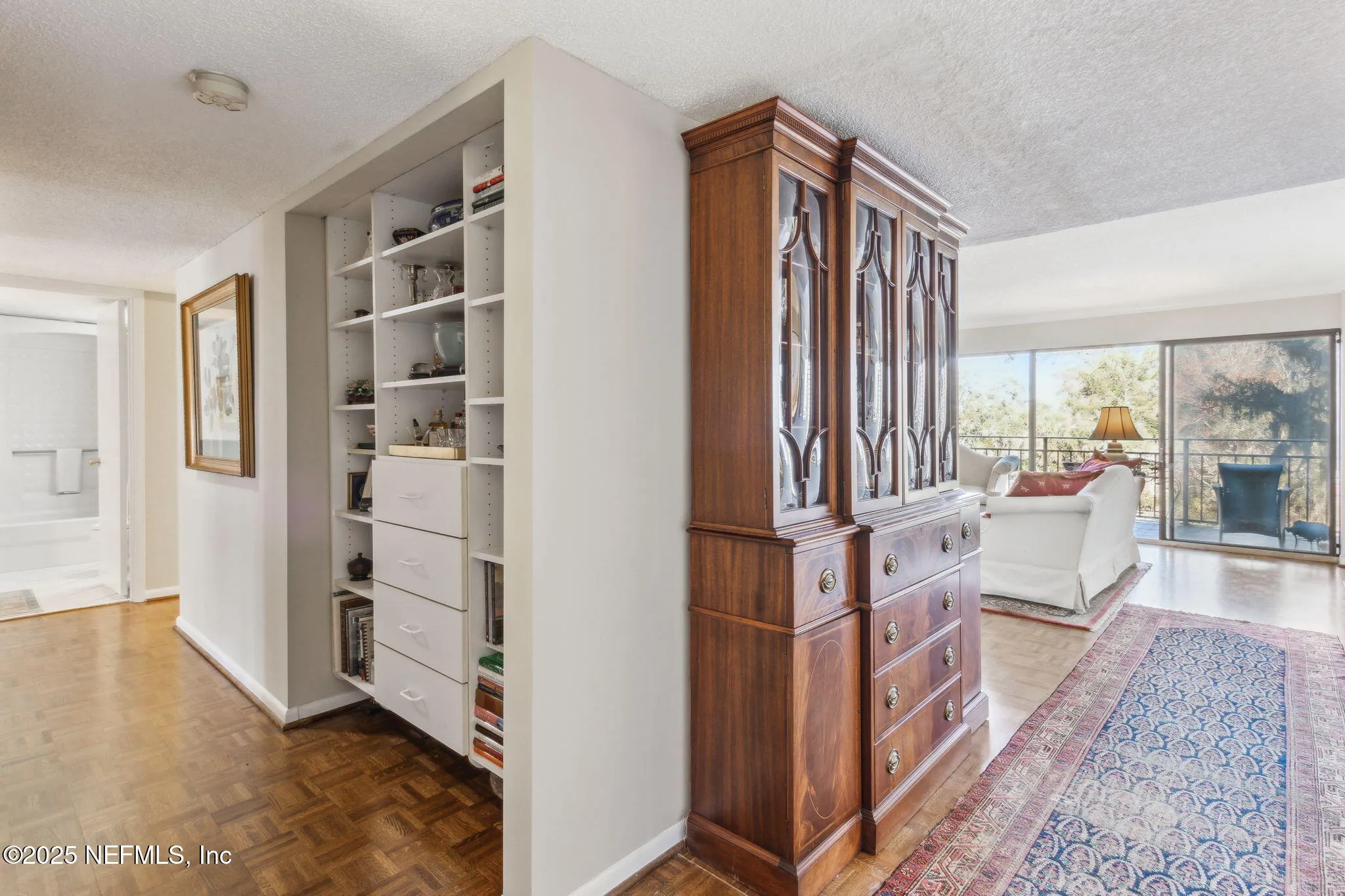 Jacksonville, Florida 32217, United States, 3 Bedrooms Bedrooms, ,2 BathroomsBathrooms,Residential,Pending,9322