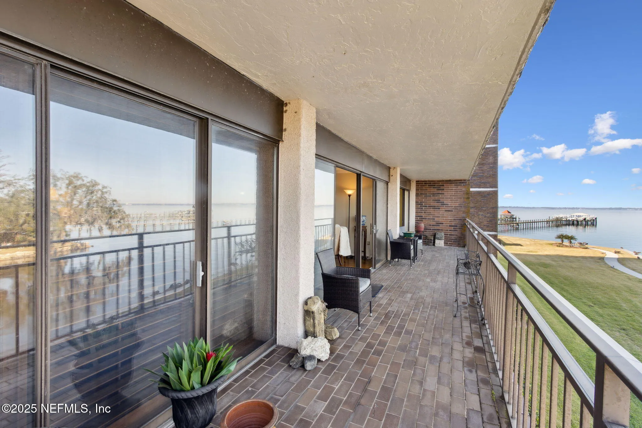 Jacksonville, Florida 32217, United States, 3 Bedrooms Bedrooms, ,2 BathroomsBathrooms,Residential,Pending,9322