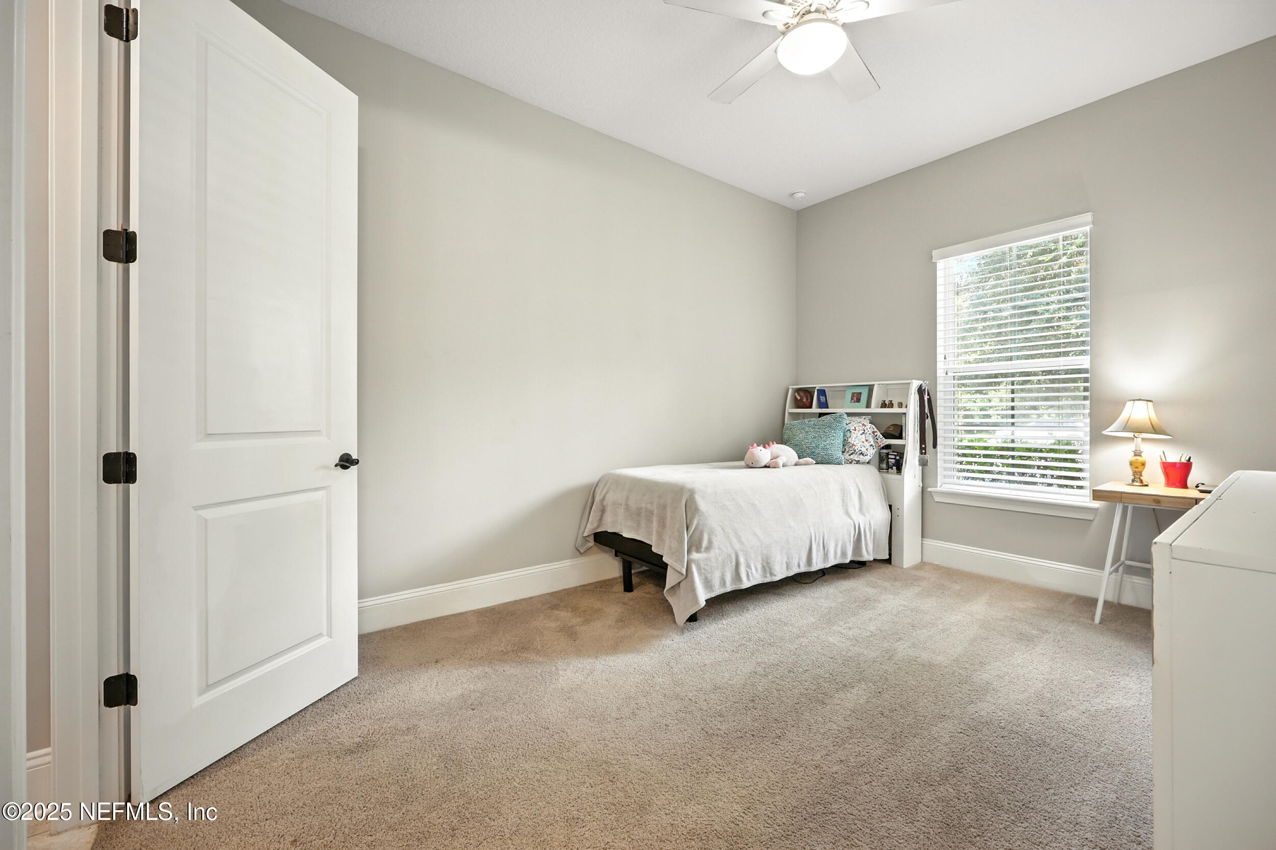 5133 FOLIAGE Way