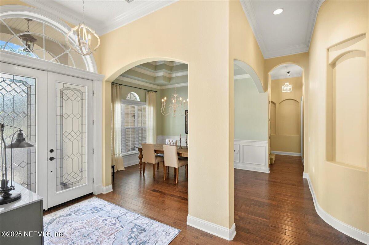 2160 AUTUMN COVE Circle
