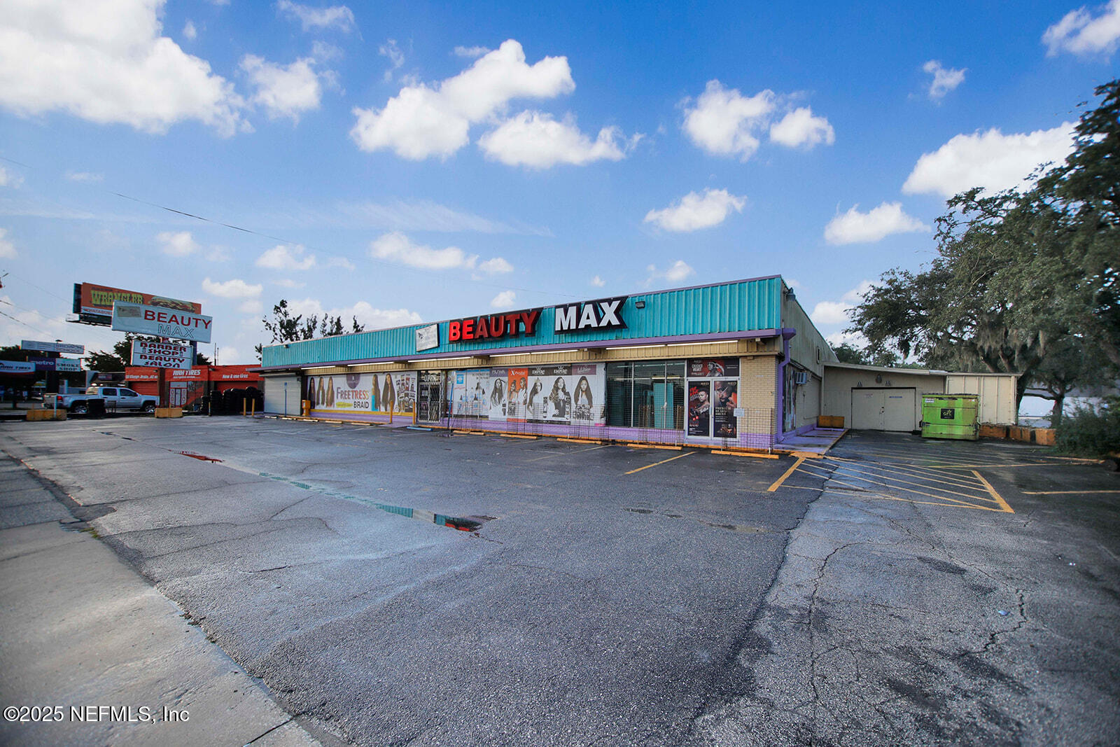 5804 BEACH Boulevard