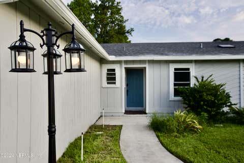 Photo of 3542 SHELDRAKE Drive, Jacksonville, FL 32223 (MLS # 2158210)
