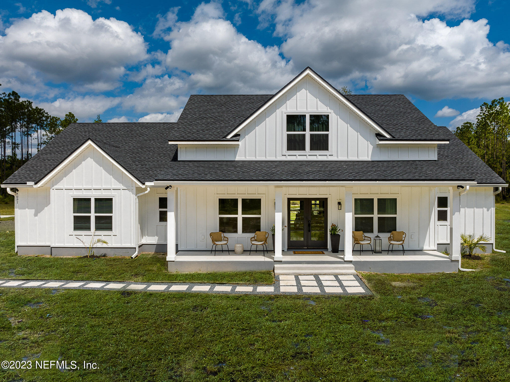 BRYCEVILLE, FL home for sale located at 14097 DUNROVEN DR, BRYCEVILLE, FL 32009