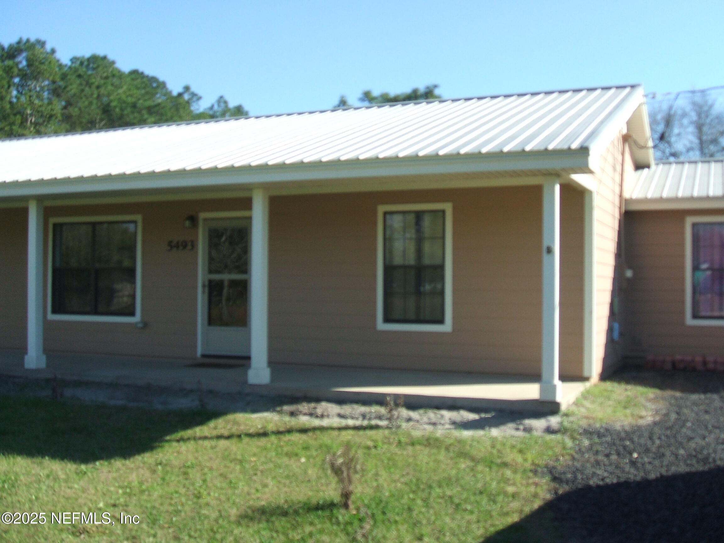 5493 KNOB HILL