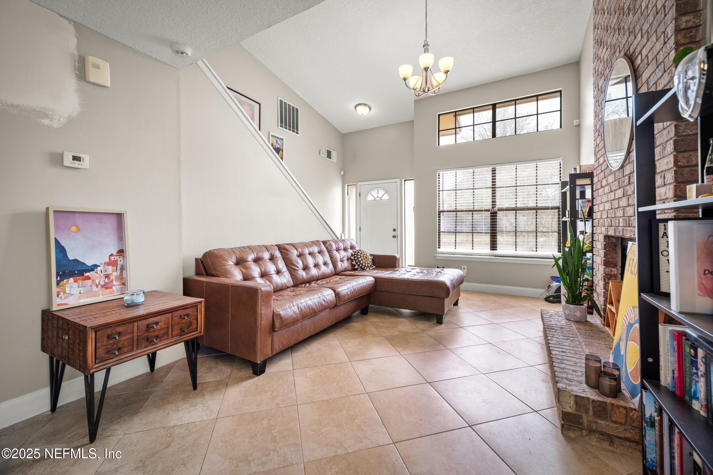 8135 SETTLERS LANDING Trail N