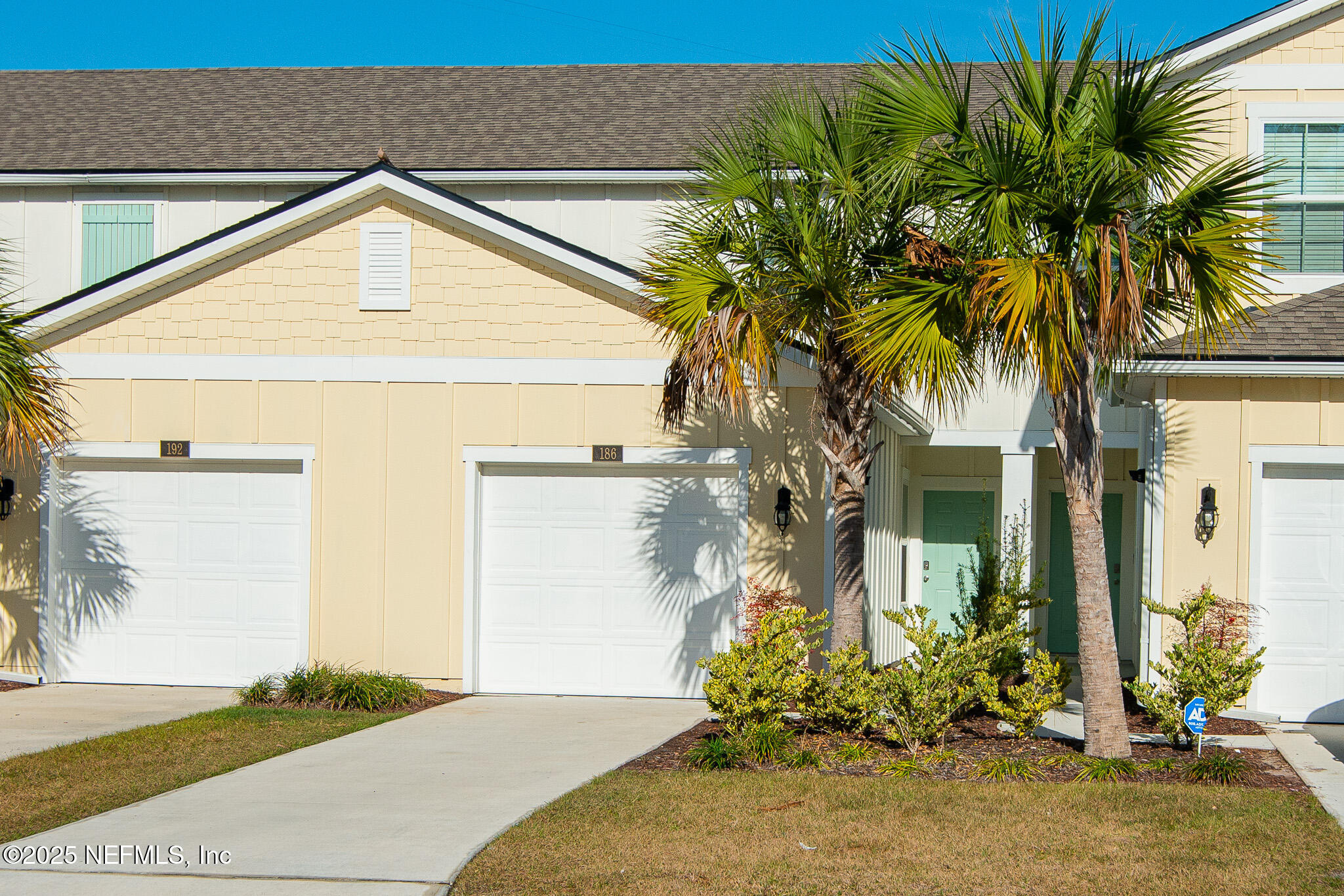 186 COASTLINE Way