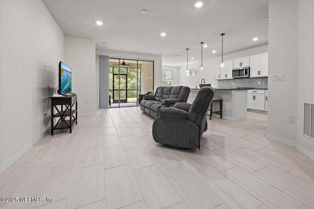 483 ORCHARD PASS Avenue