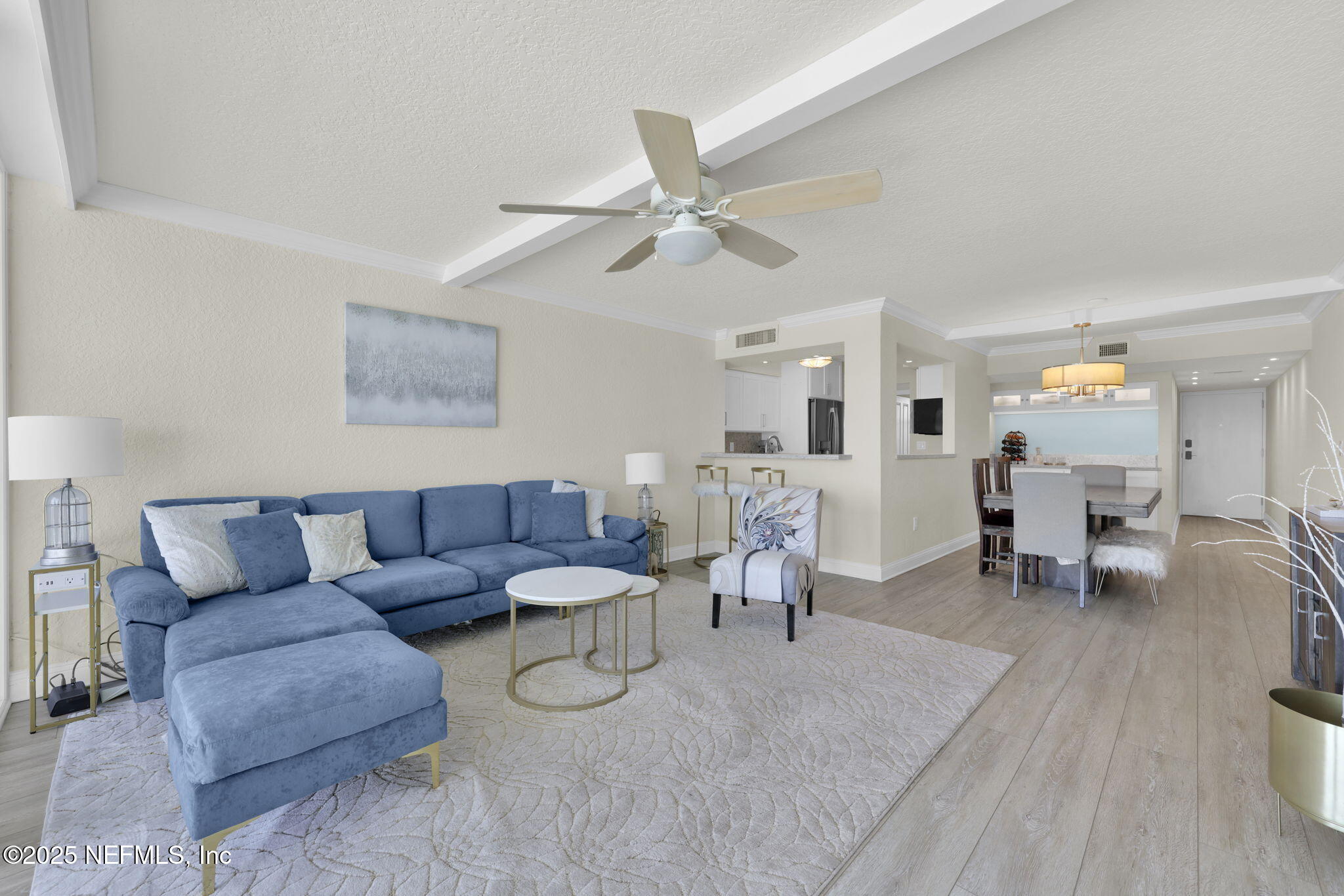 2100 OCEAN Drive 5D
