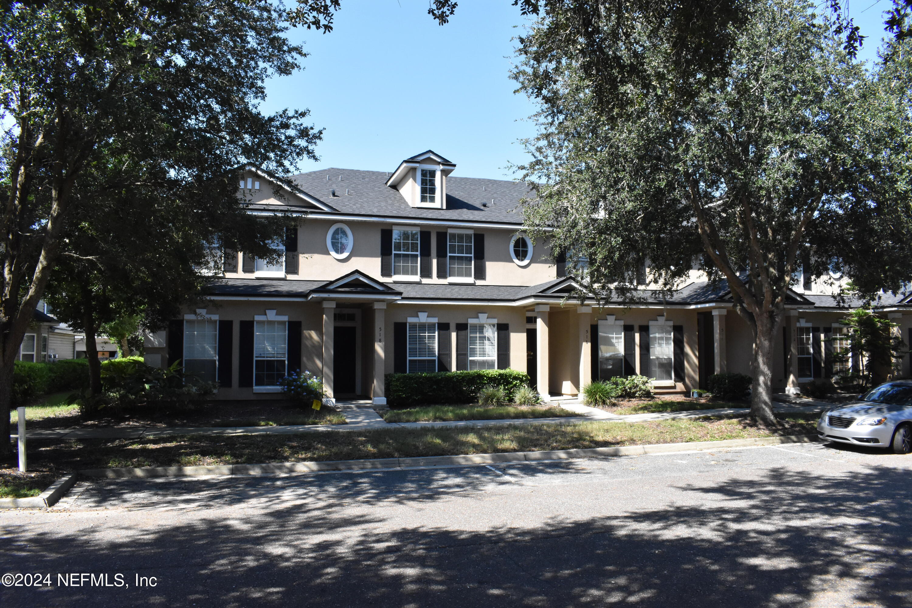 516 HOPEWELL Drive