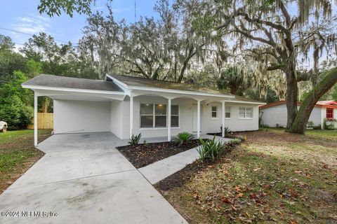 A home in Palatka