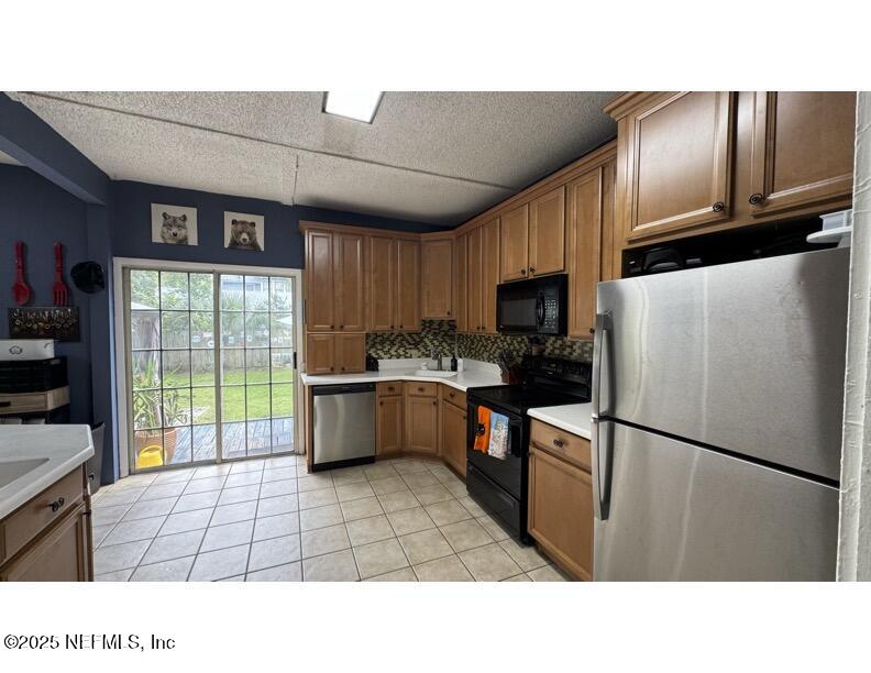 2140 DELLWOOD Avenue