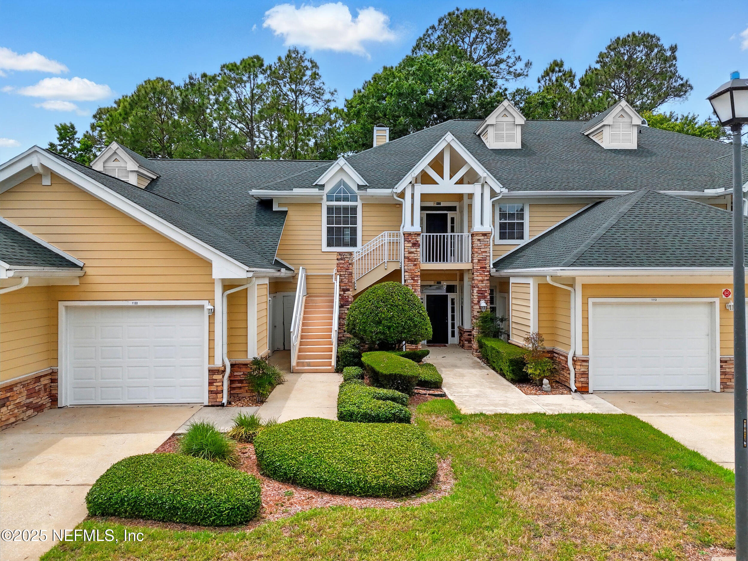 330 N SHORE Circle 1122