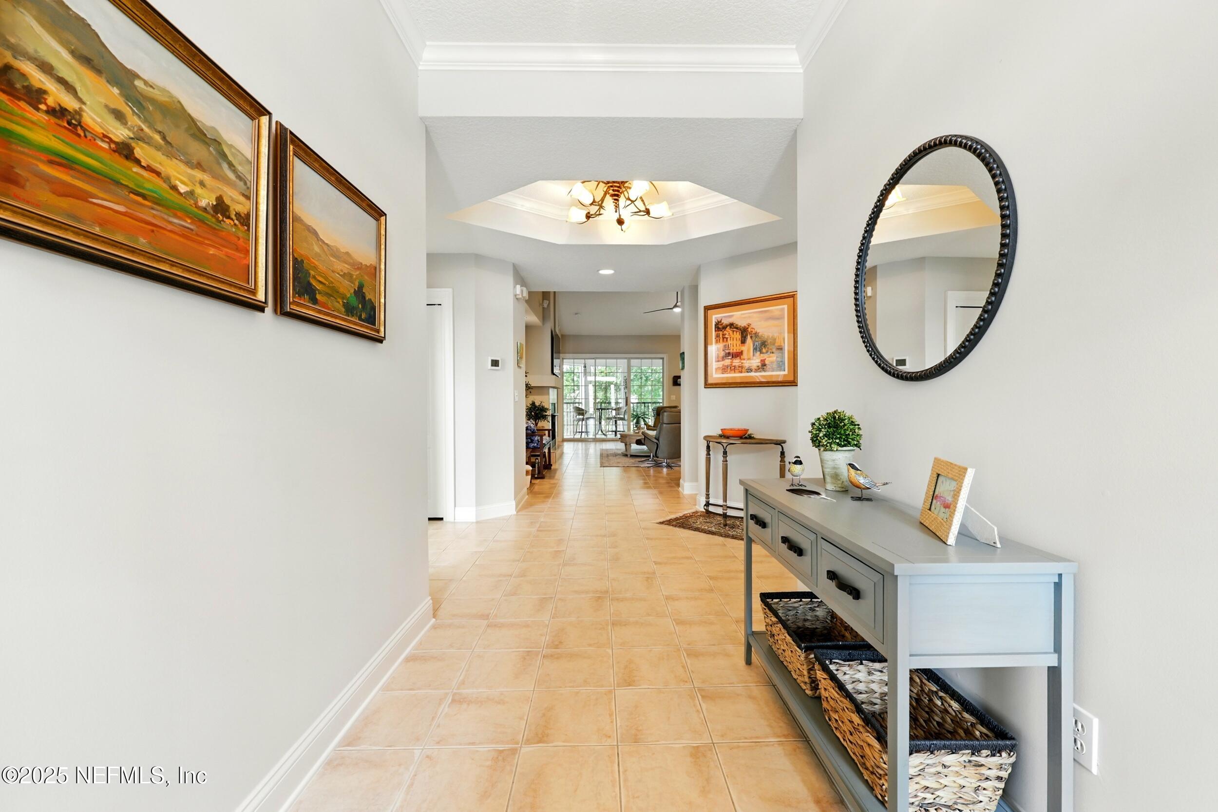 330 N SHORE Circle 1122