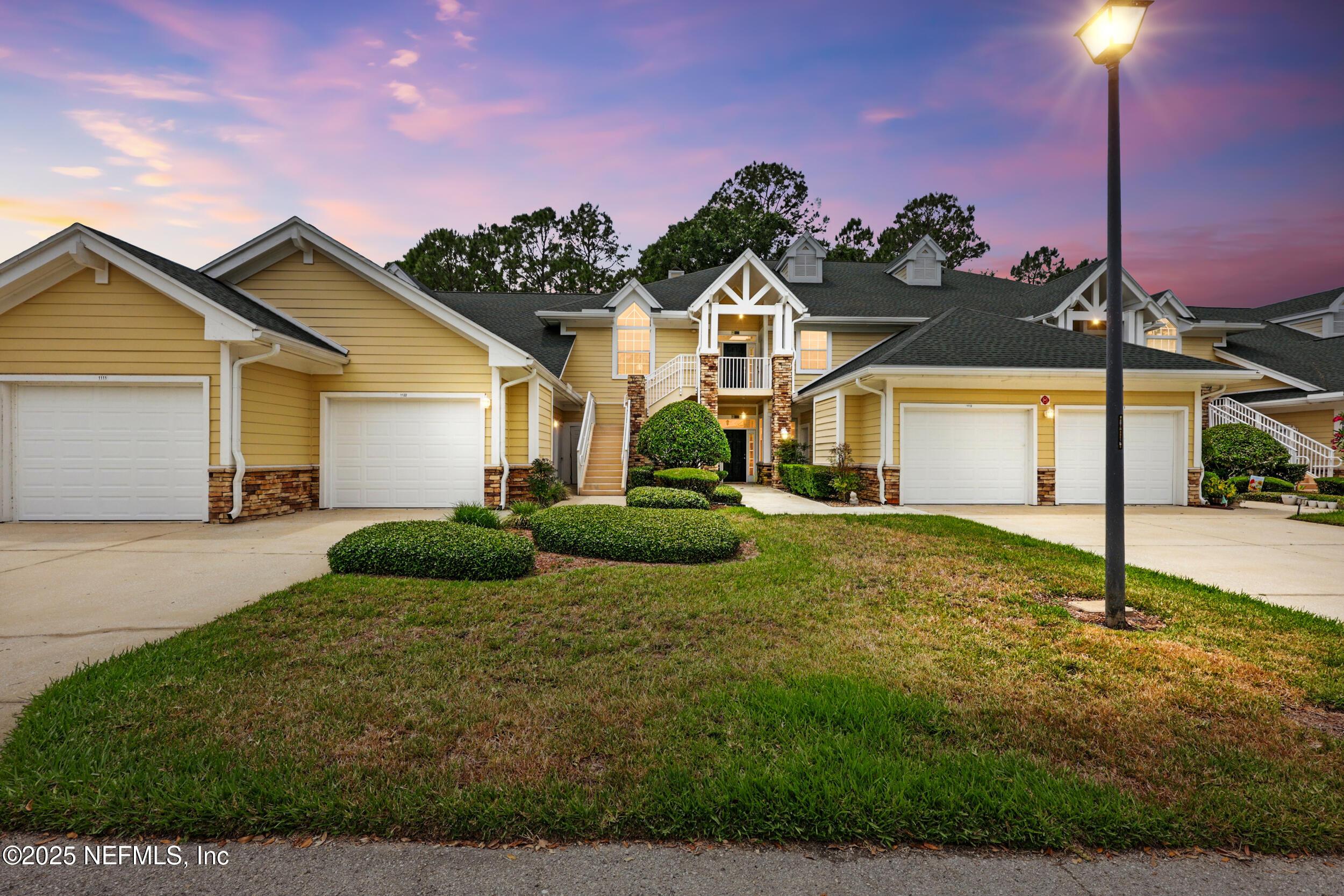 330 N SHORE Circle 1122