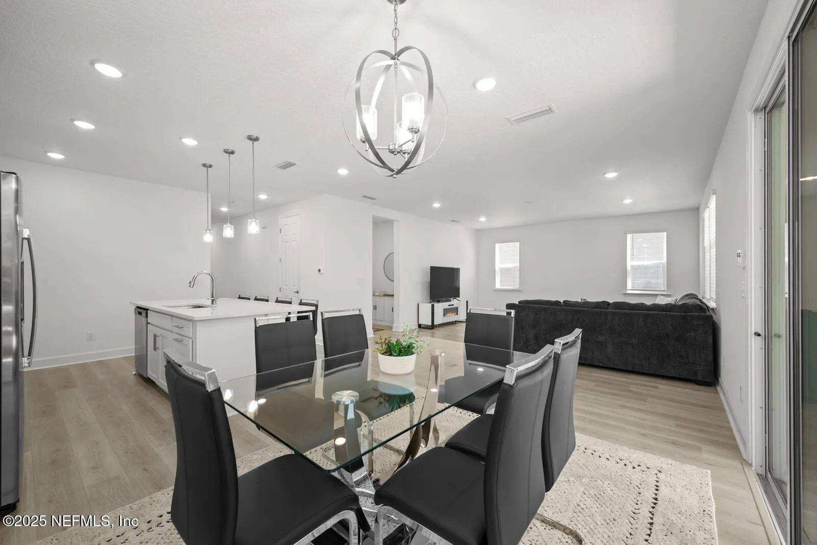 Yulee, Florida 32097, United States, 5 Bedrooms Bedrooms, ,3 BathroomsBathrooms,Residential,Active,124707