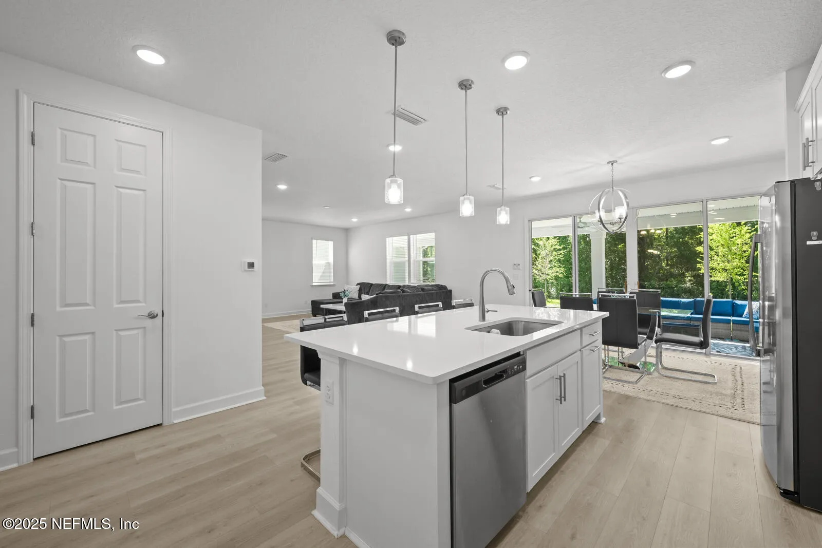 Yulee, Florida 32097, United States, 5 Bedrooms Bedrooms, ,3 BathroomsBathrooms,Residential,Active,124707