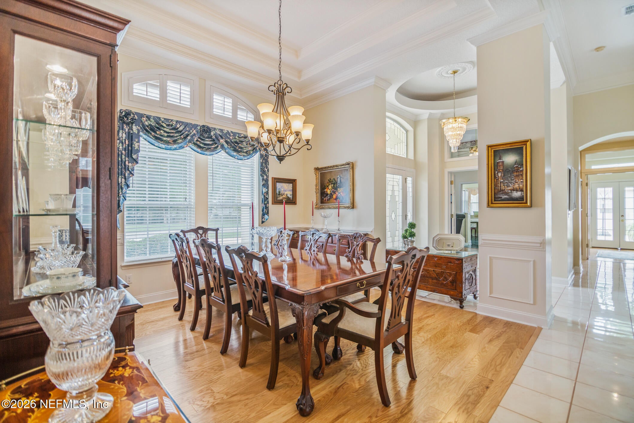 586 GOLDEN LINKS Drive