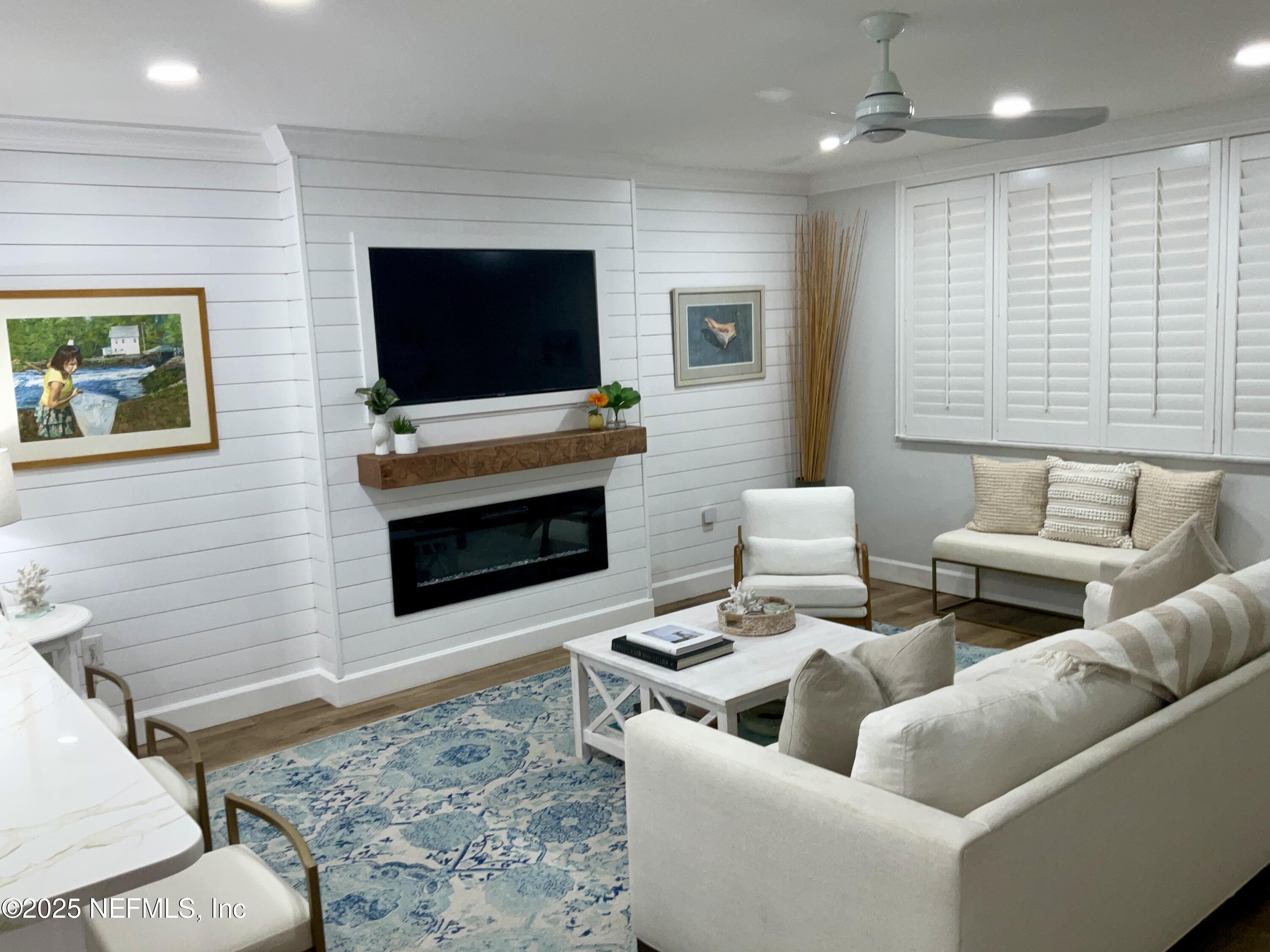 1820 SEVILLA Boulevard 310