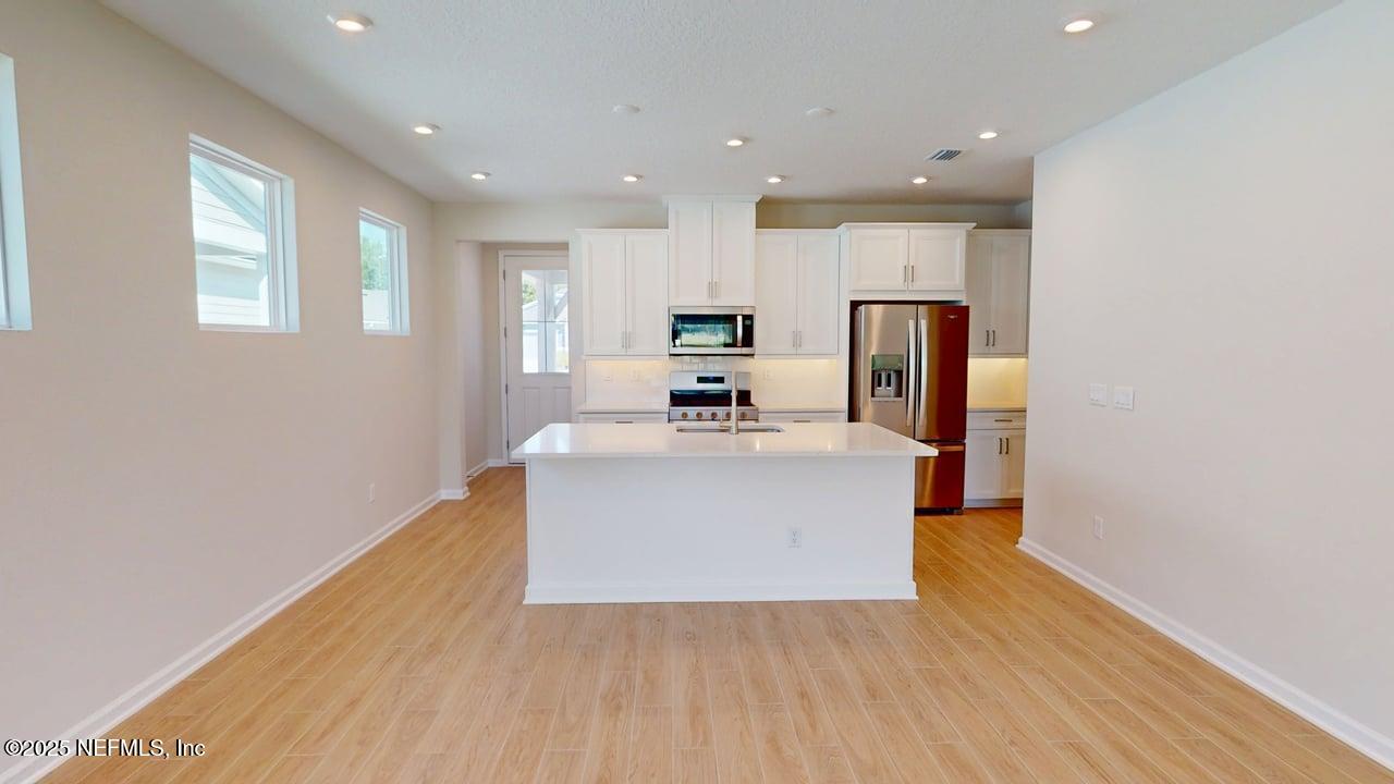 609 JUNIPER HILLS Drive