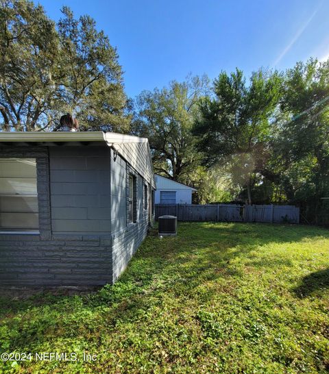 A home in Jacksonville