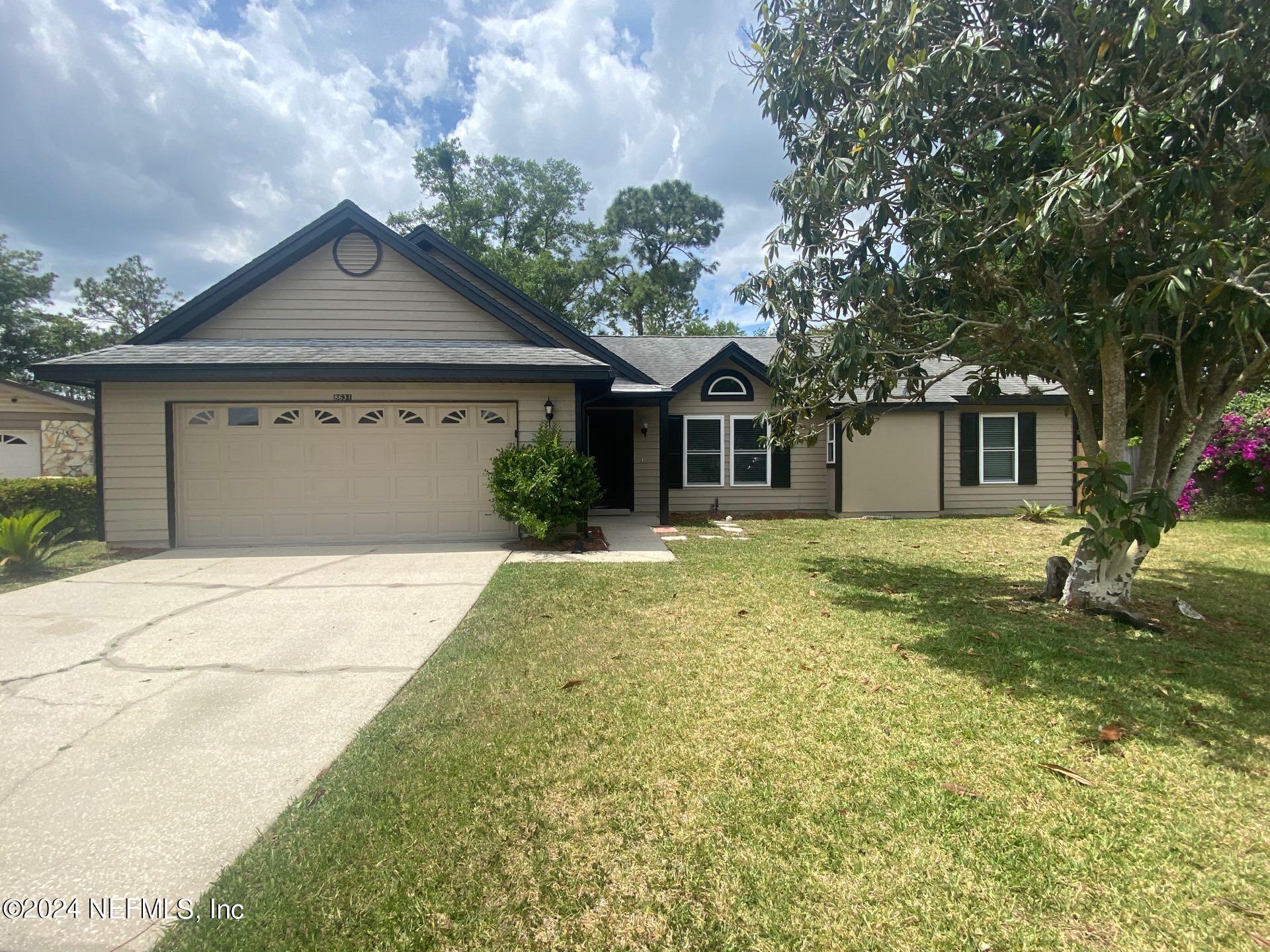 Jacksonville, FL home for sale located at 8631 Creedmoor Place, Jacksonville, FL 32244