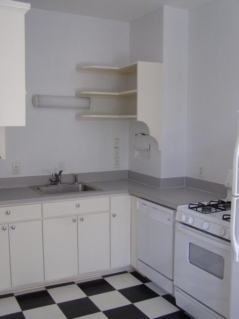 1520 COPELAND Street 5