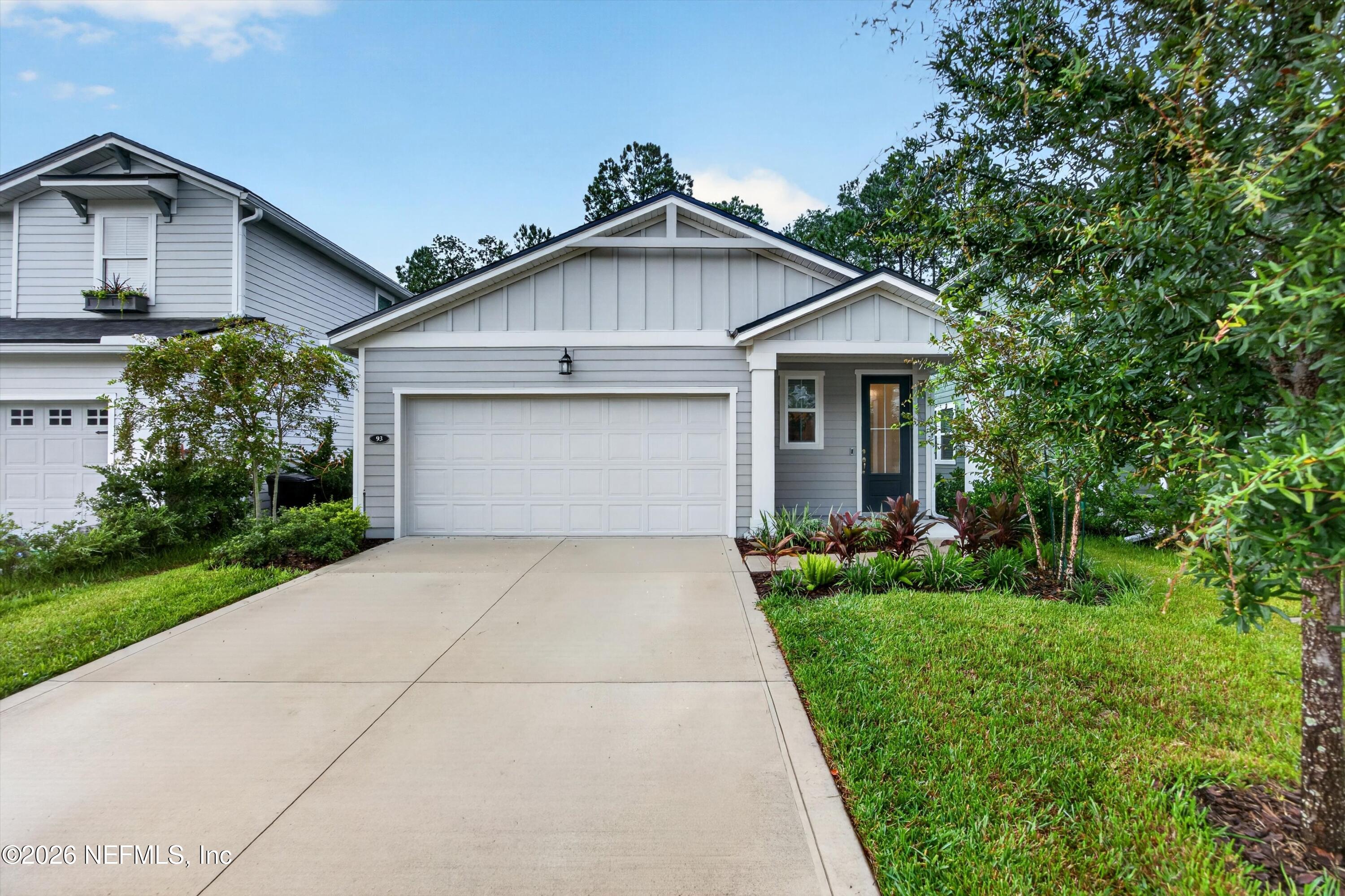 93 LOCHLOOSA Court