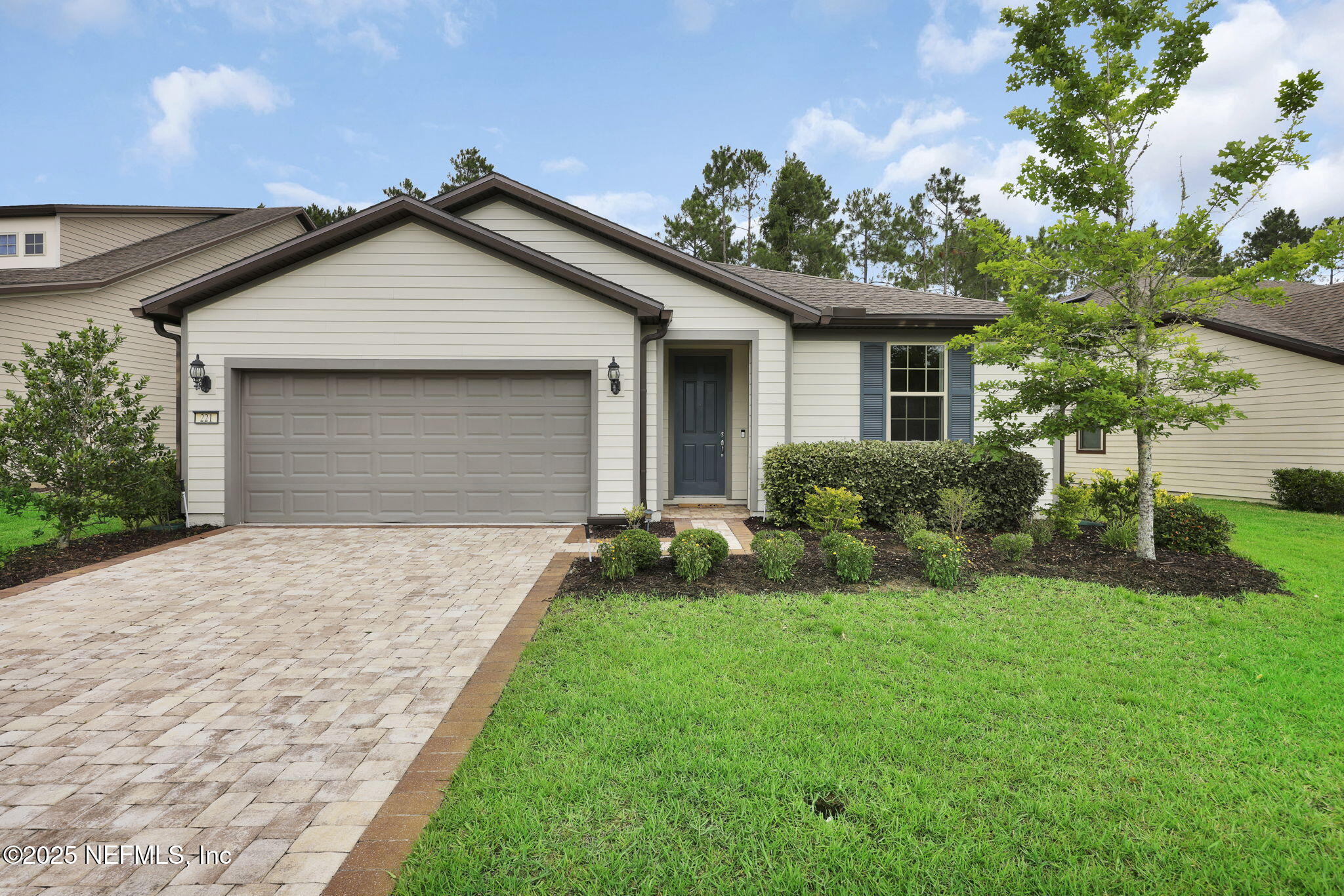 221 BROOMSEDGE Circle
