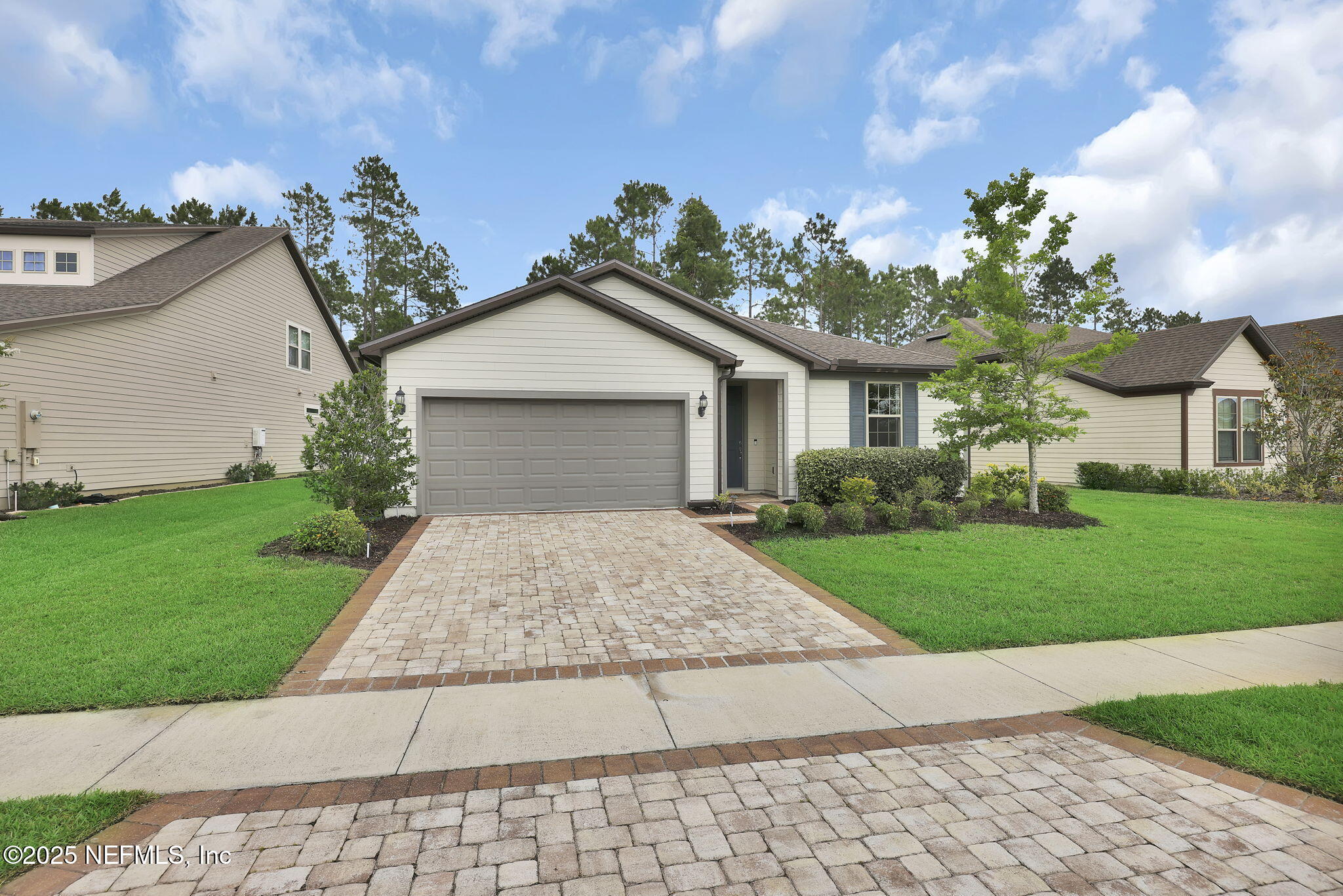 221 BROOMSEDGE Circle