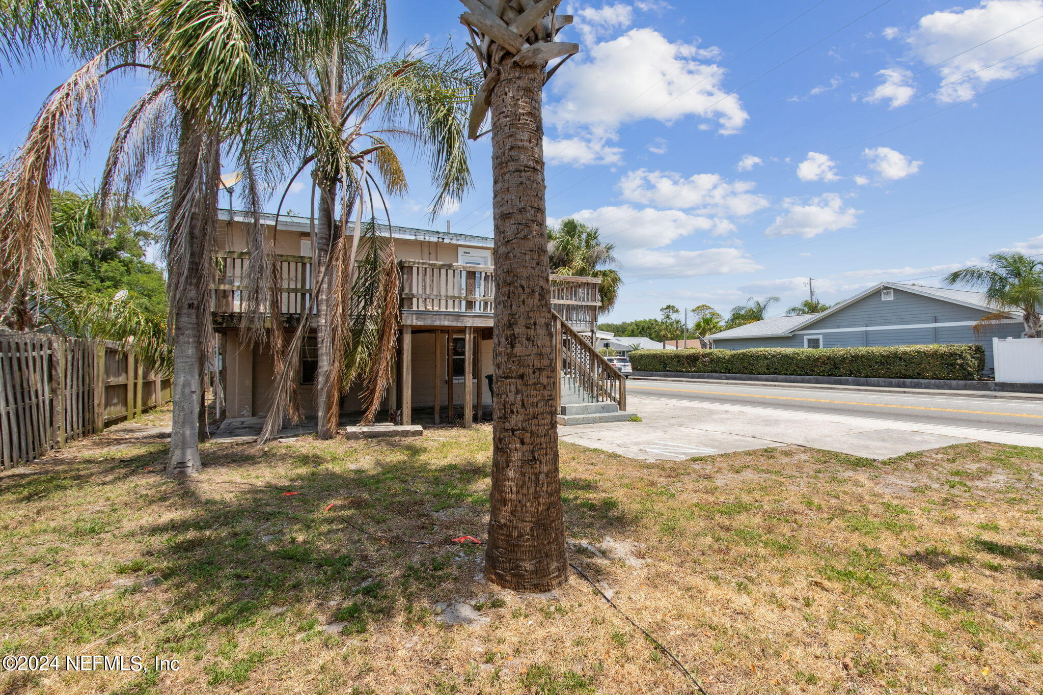 Jacksonville Beach, FL home for sale located at 1306 9th Street S, Jacksonville Beach, FL 32250