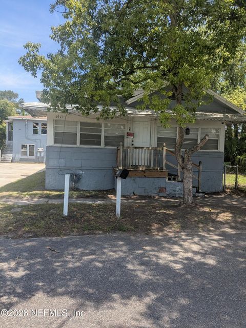 Photo of 1911 W 3RD Street, Jacksonville, FL 32209 (MLS # 2149525)
