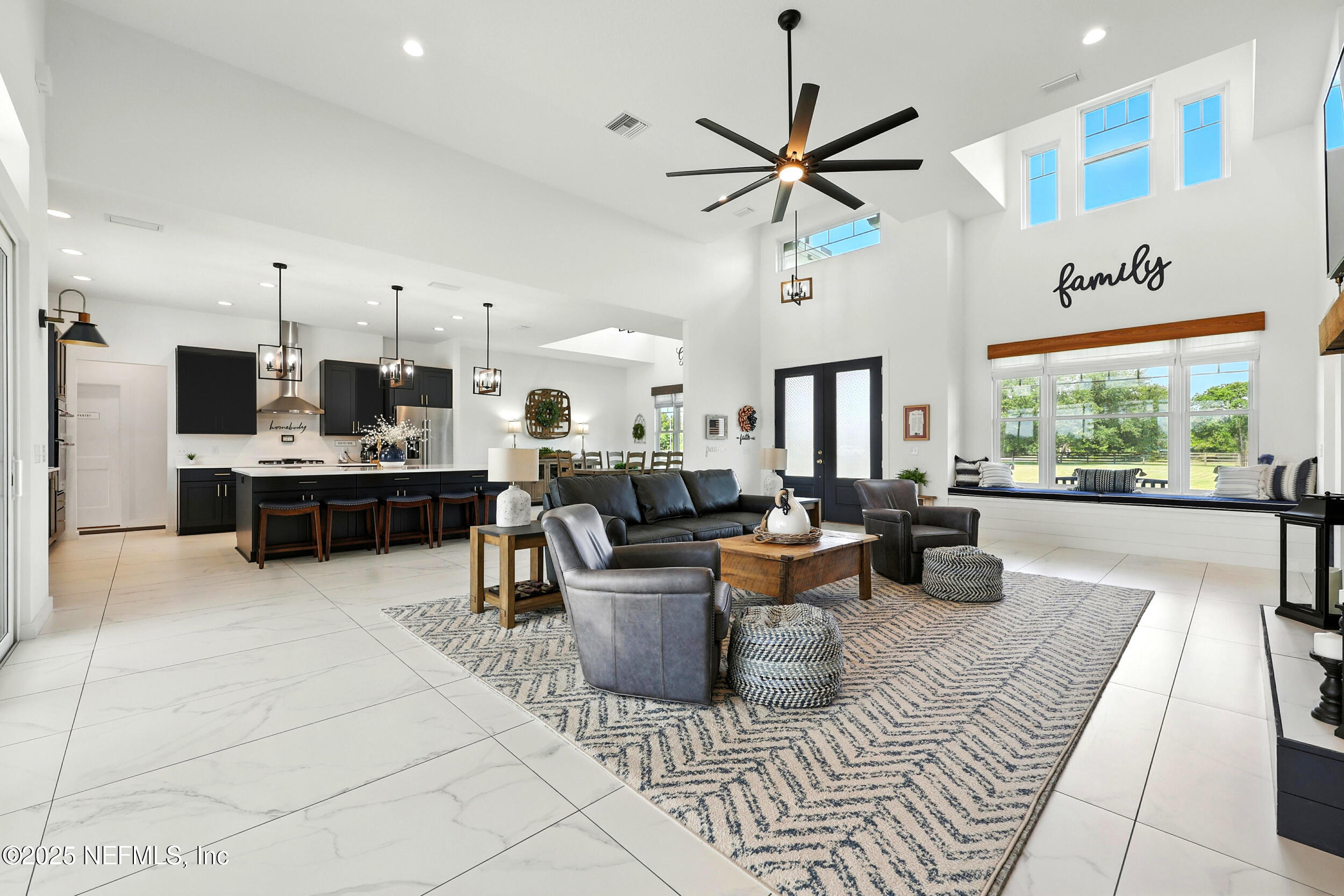 3919 SUNSET SKY Road