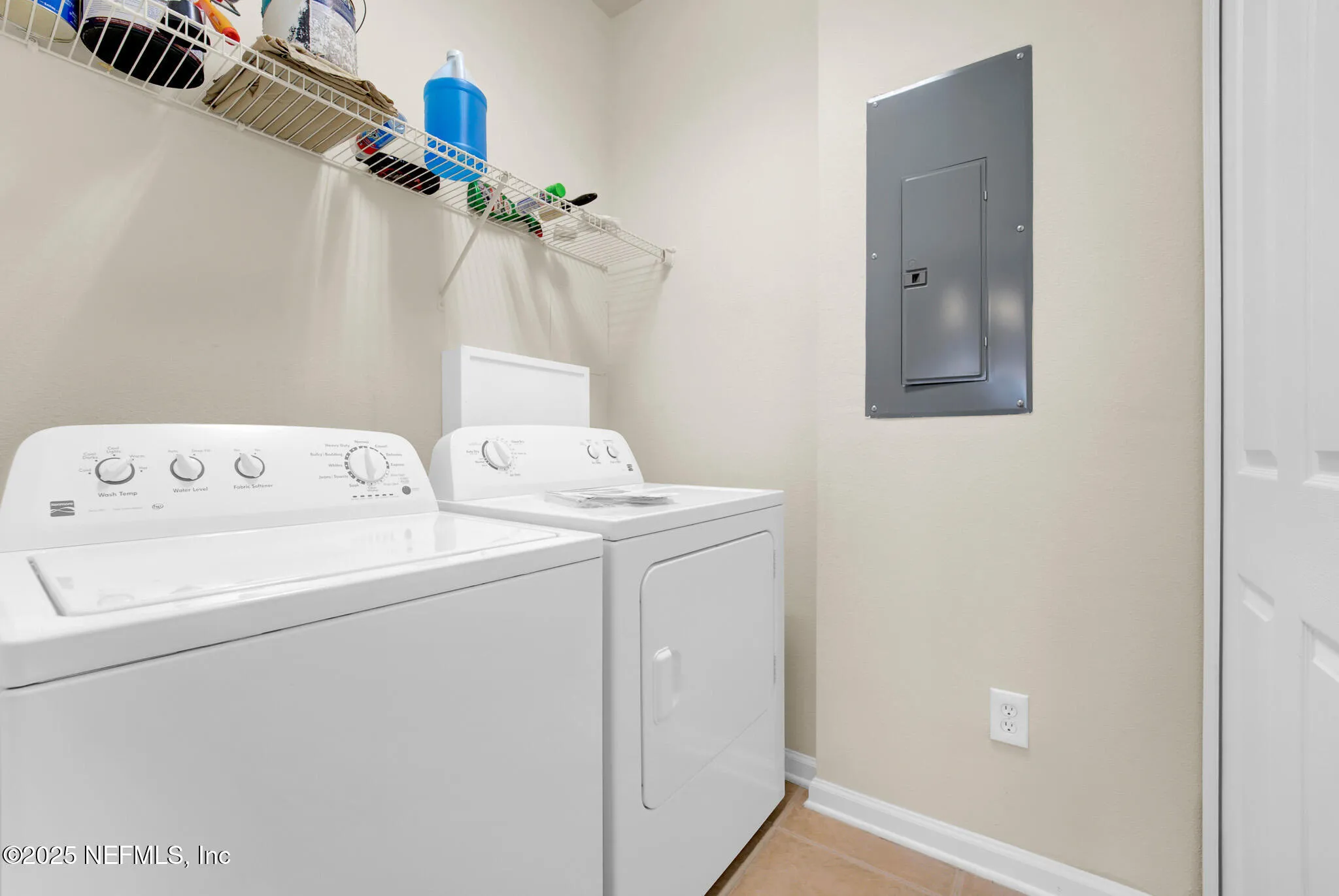 Jacksonville, Florida 32224, United States, 3 Bedrooms Bedrooms, ,2 BathroomsBathrooms,Residential,Pending,13415