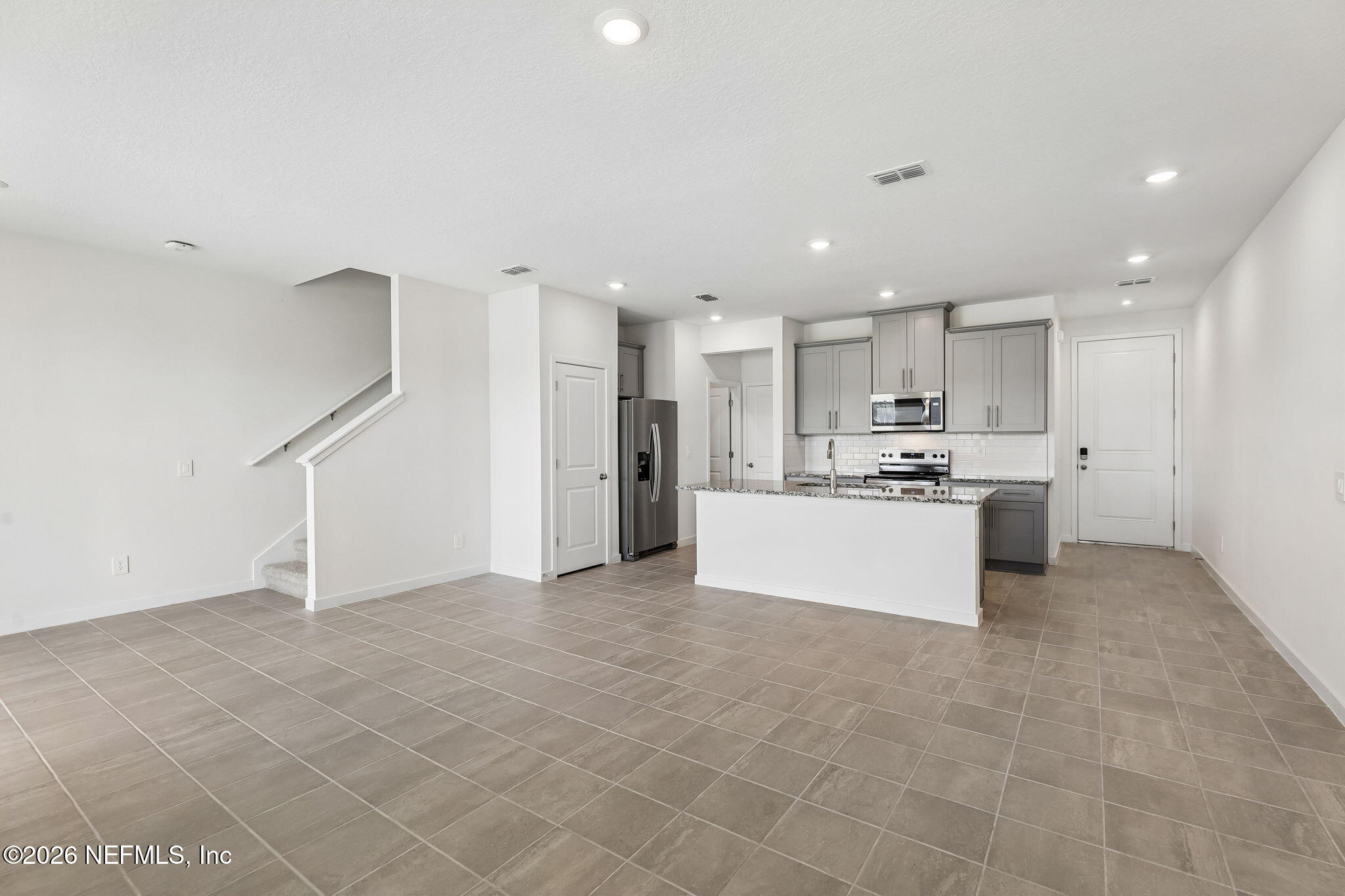 211 YELLOWSTONE Drive