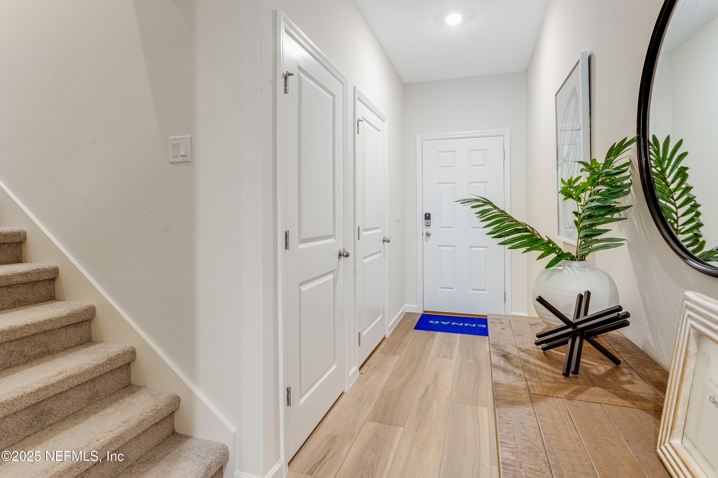 551 HOLLY LAKES Drive