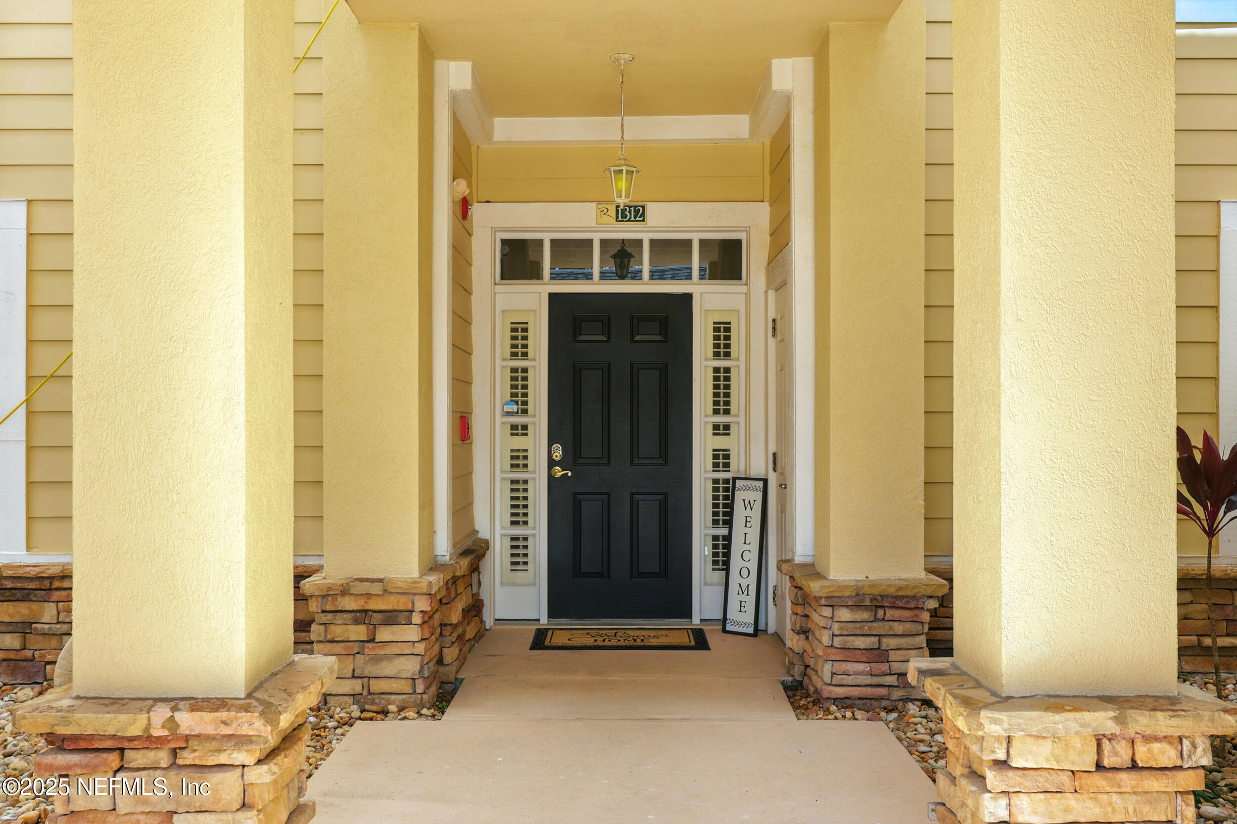 355 N SHORE Circle 1312