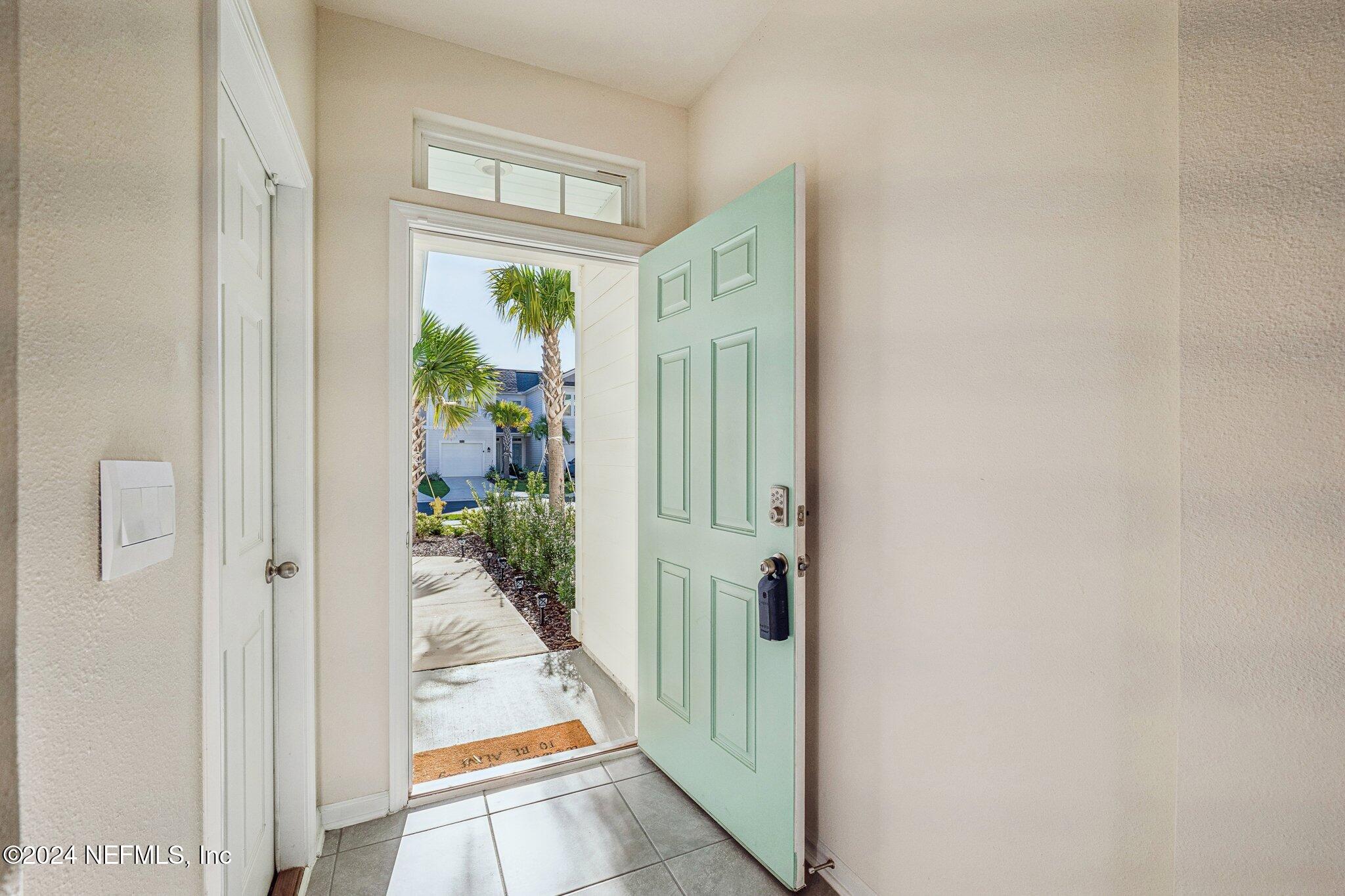 611 COASTLINE Way