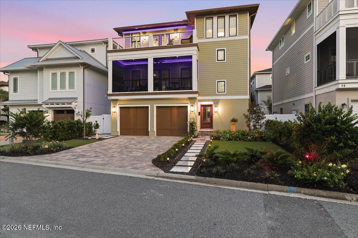 22 27TH Avenue S