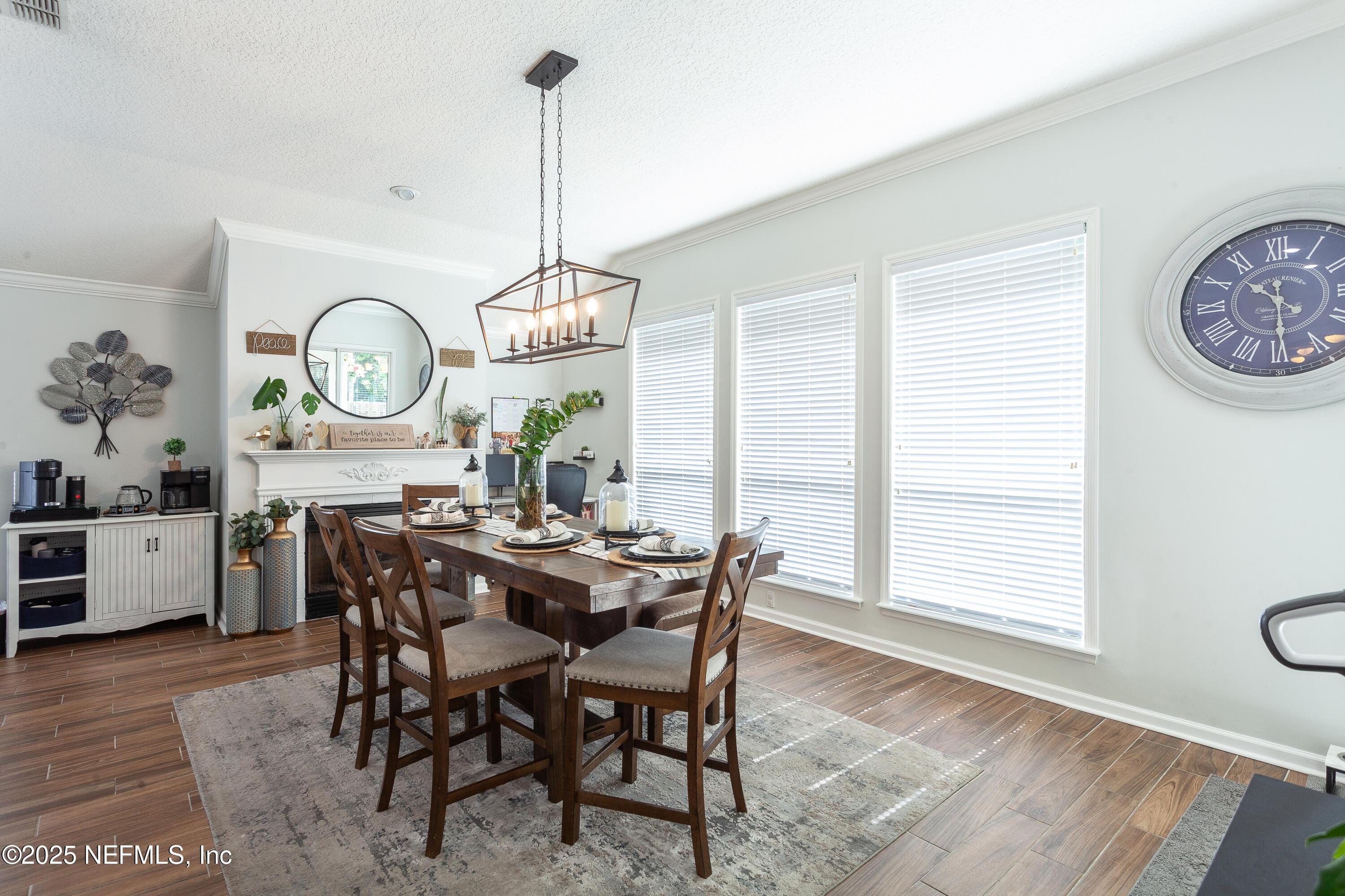 7677 CROSSTREE Lane