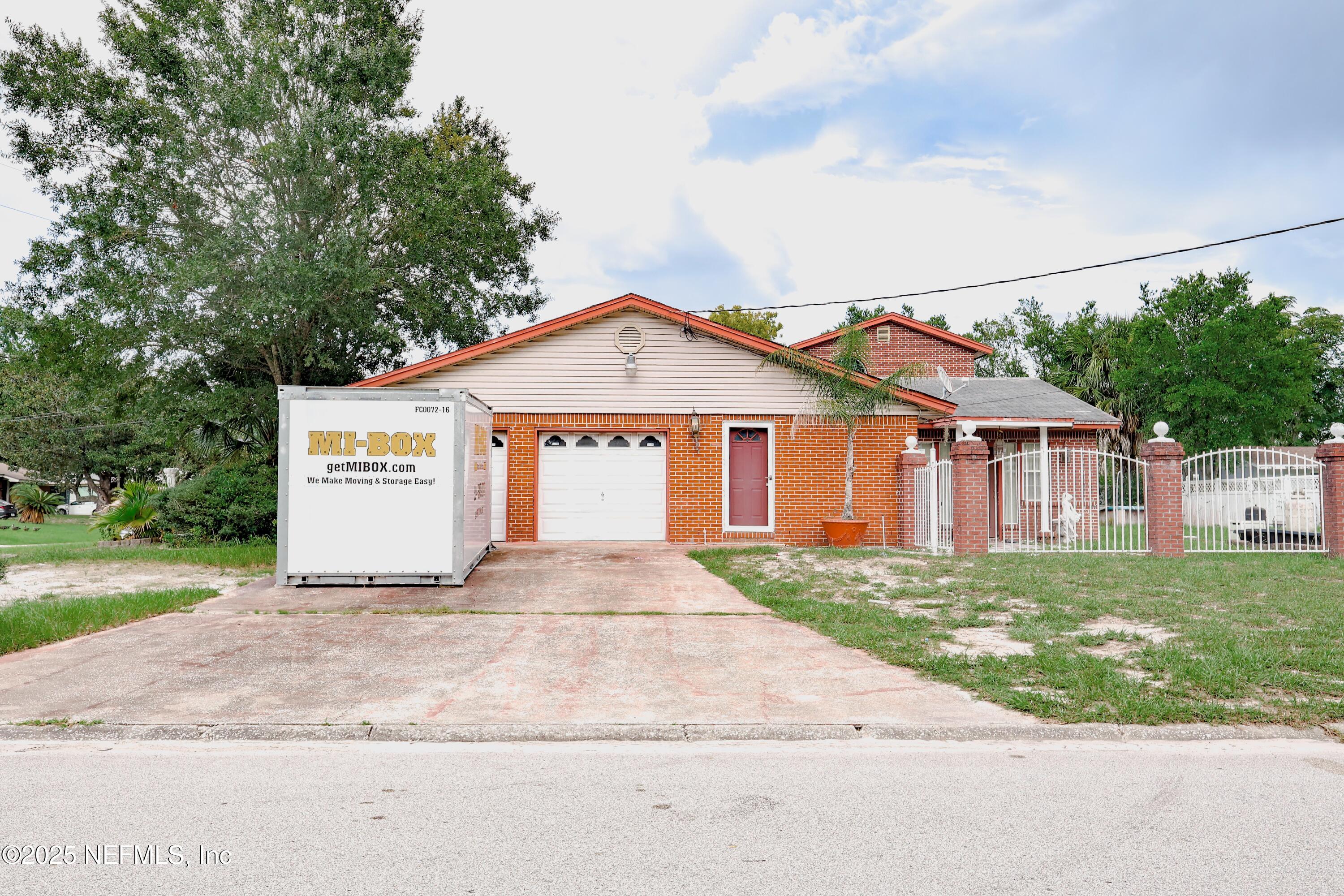 7082 KNOTTS Drive