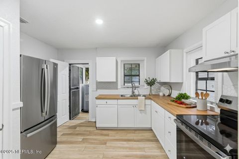 118 E 45TH Street Jacksonville FL 32208