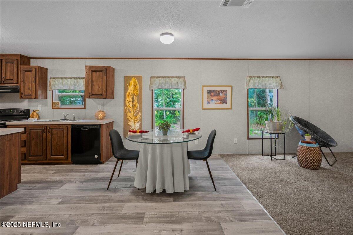 1134 BREWSTER'S Cove