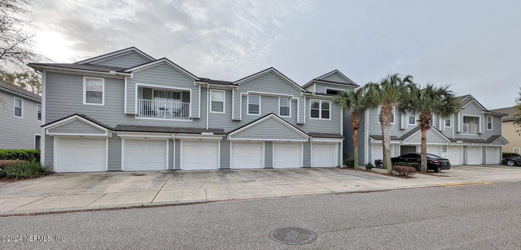 Jacksonville, FL home for sale located at 7067 Deer Lodge Circle Unit 109, Jacksonville, FL 32256