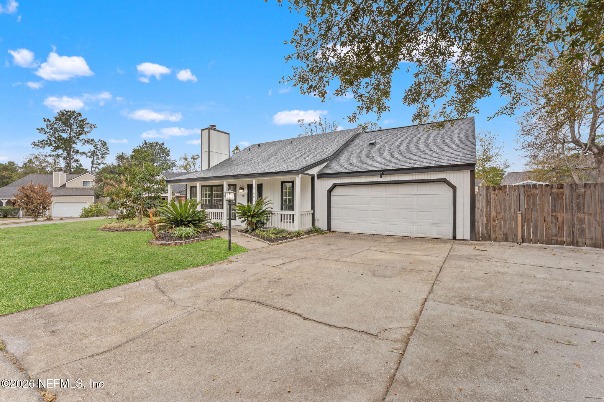 8190 LOCH LOMOND Lane